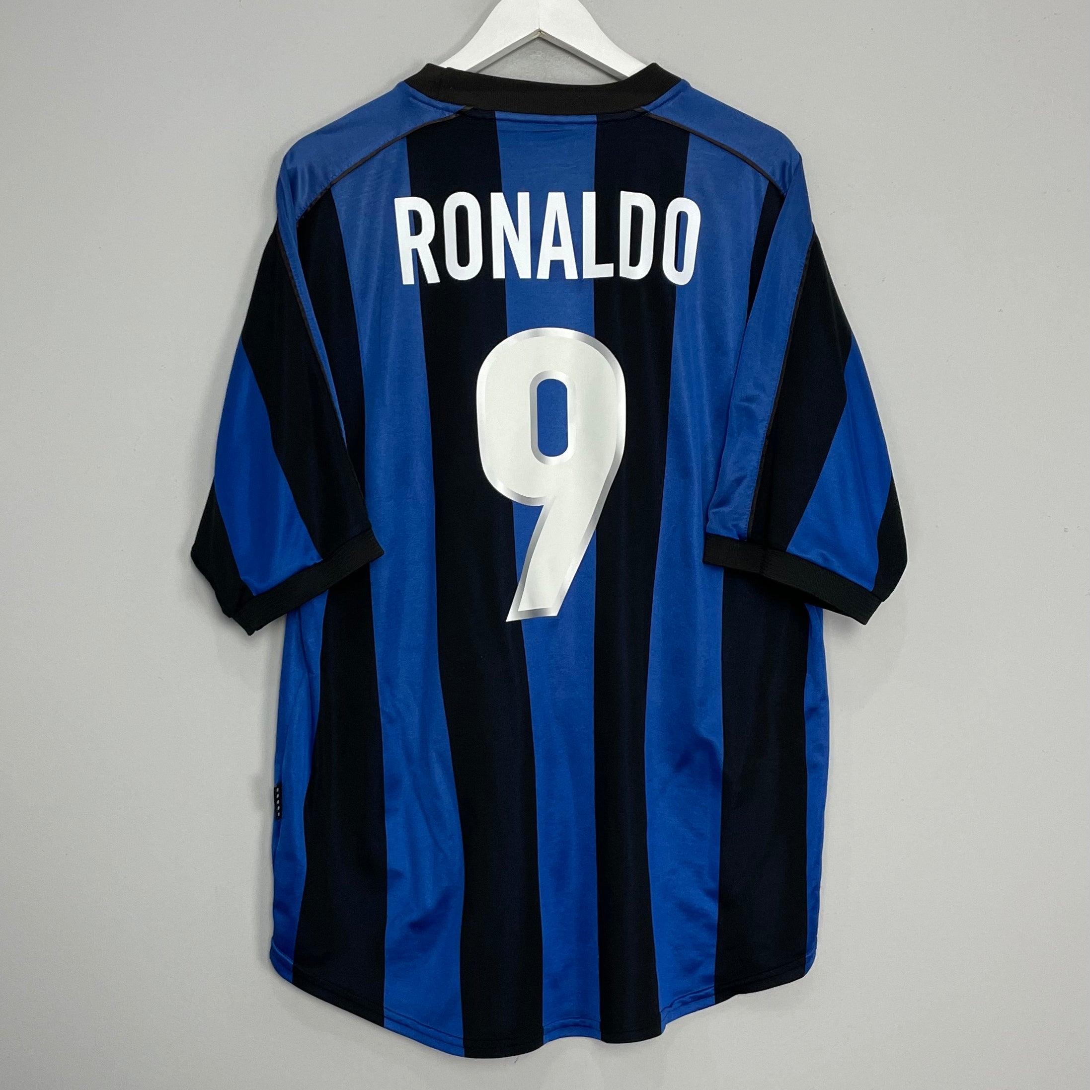 Shop 1999/00 INTER MILAN RONALDO #9 HOME SHIRT (XL) NIKE, classic football shirts, vintage football shirts & retro soccer jerseys at Cult Kits