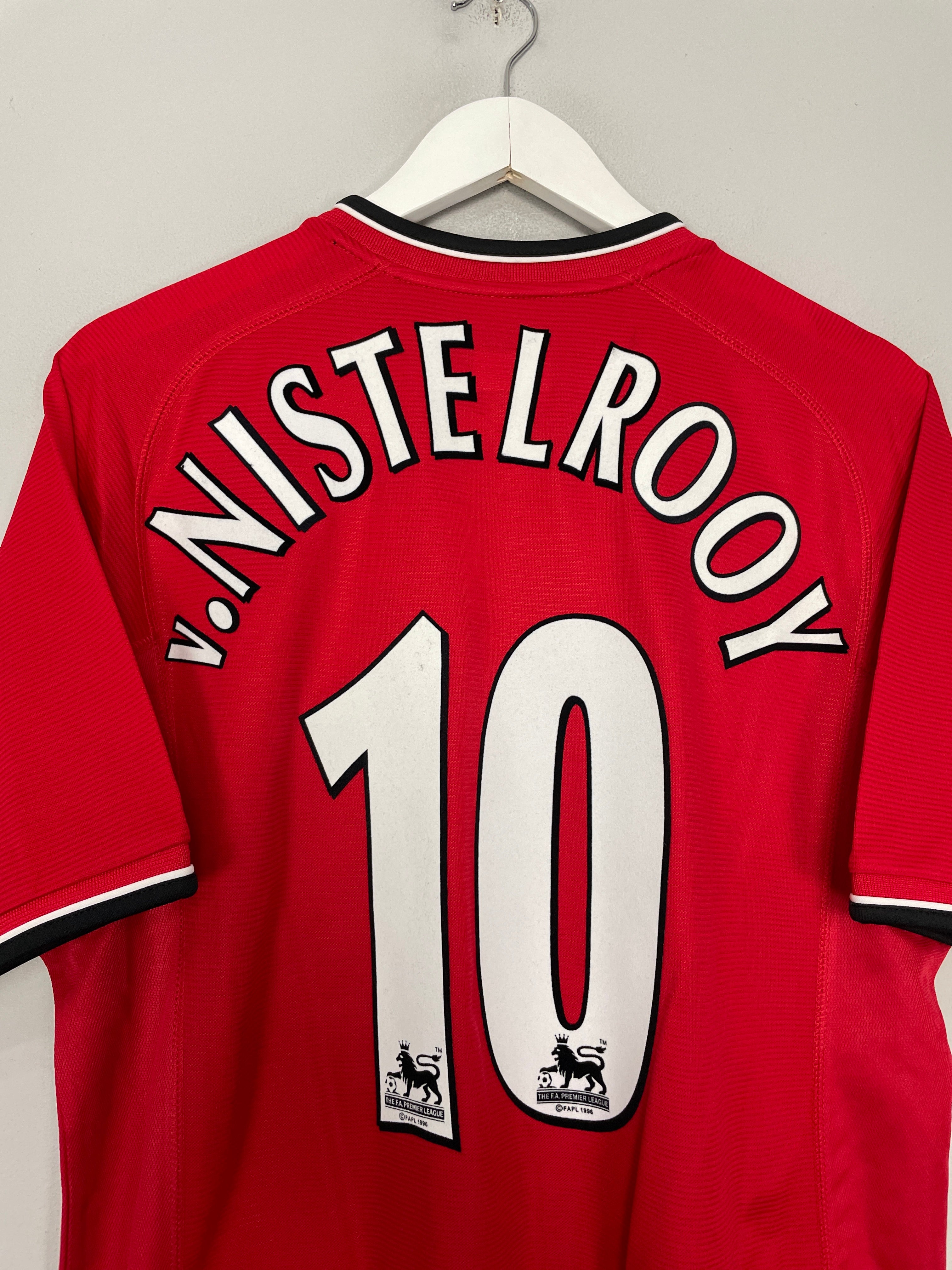 Shop 2000/02 MANCHESTER UNITED V.NISTELROOY #10 HOME SHIRT (M) UMBRO, classic football shirts, vintage football shirts & retro soccer jerseys at Cult Kits