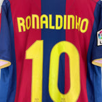 Shop 2007/08 BARCELONA RONALDINHO #10 HOME SHIRT (L) NIKE, classic football shirts, vintage football shirts & retro soccer jerseys at Cult Kits