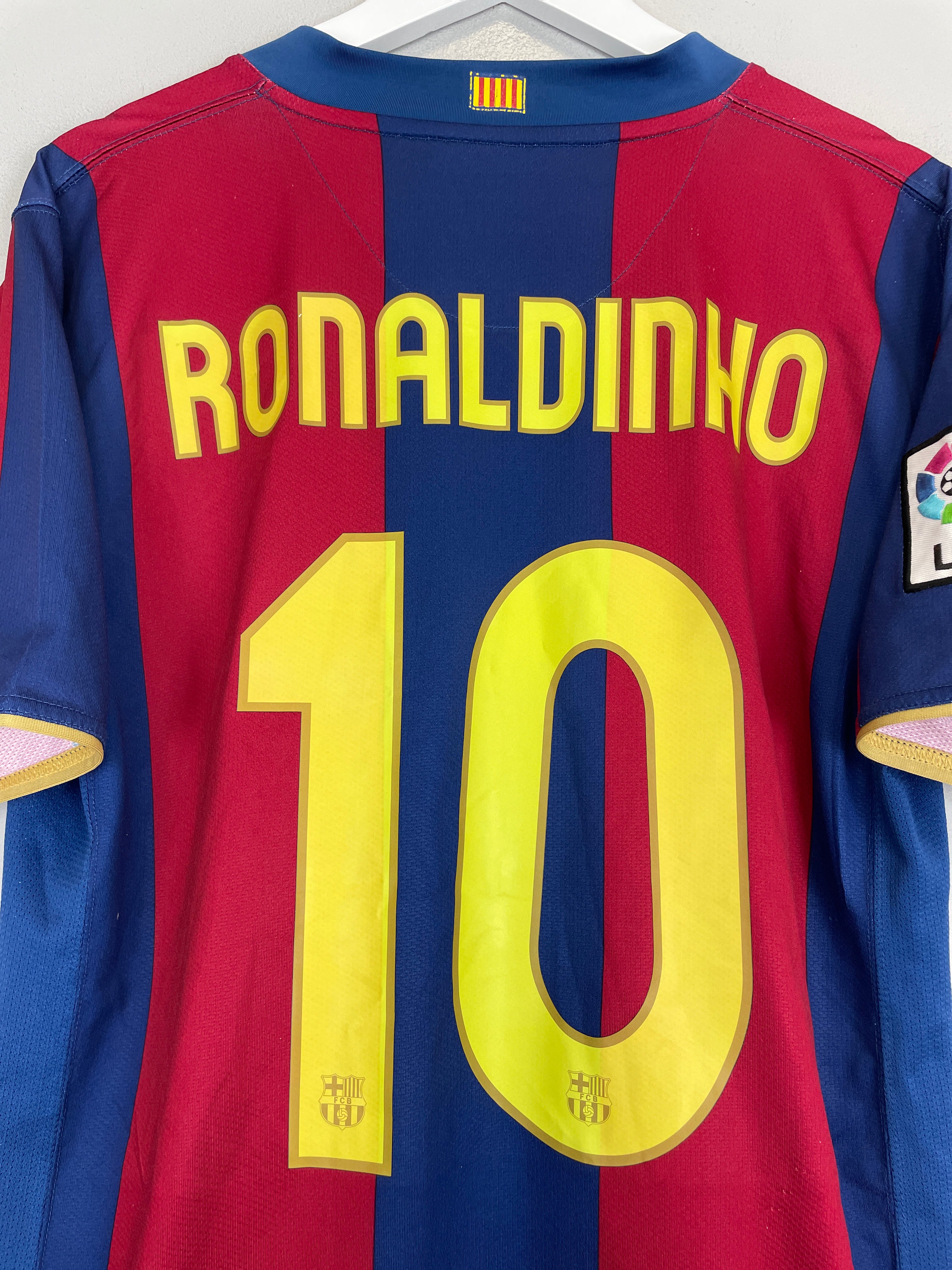 Shop 2007/08 BARCELONA RONALDINHO #10 HOME SHIRT (L) NIKE, classic football shirts, vintage football shirts & retro soccer jerseys at Cult Kits