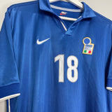 Shop 1997/98 ITALY BAGGIO #18 HOME SHIRT (M) NIKE, classic football shirts, vintage football shirts & retro soccer jerseys at Cult Kits