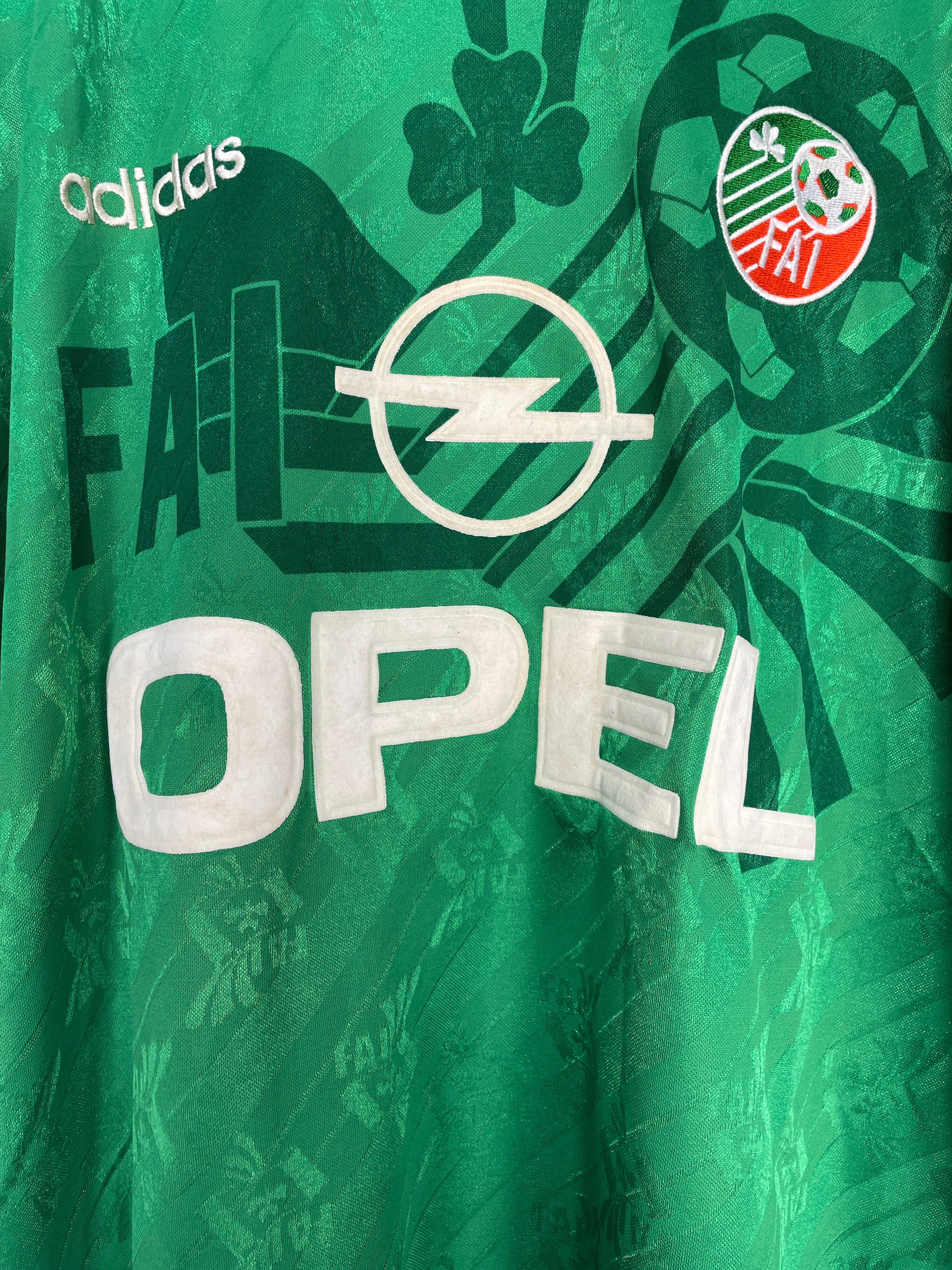 Shop 1994 IRELAND HOME SHIRT (M) ADIDAS, classic football shirts, vintage football shirts & retro soccer jerseys at Cult Kits