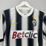 Shop 2011/12 JUVENTUS DEL PIERO #10 HOME SHIRT (M) NIKE, classic football shirts, vintage football shirts & retro soccer jerseys at Cult Kits