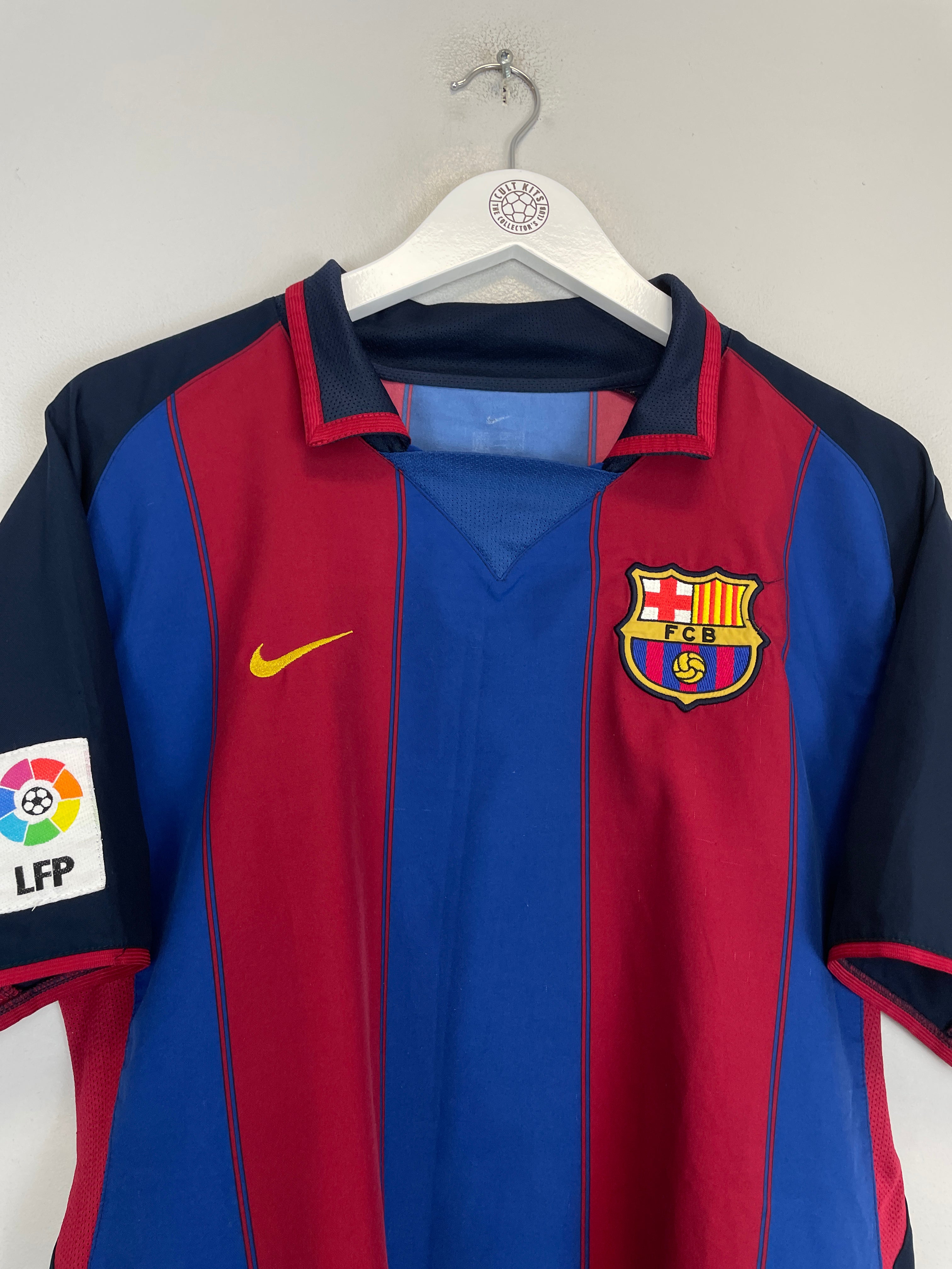 Shop 2003/04 BARCELONA KLUIVERT #9 HOME SHIRT (M) NIKE, classic football shirts, vintage football shirts & retro soccer jerseys at Cult Kits