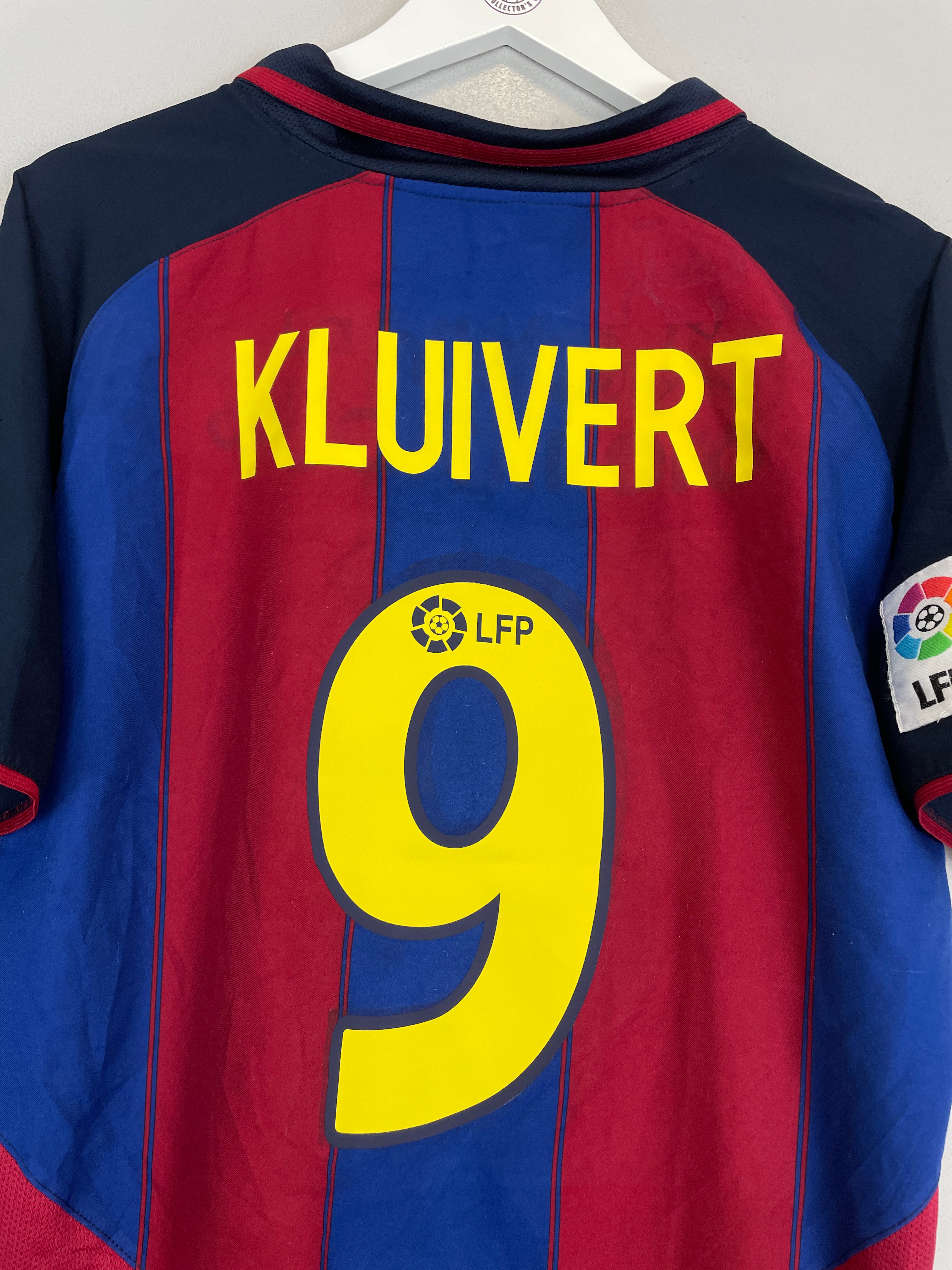 2003/04 BARCELONA KLUIVERT #9 HOME SHIRT (M) NIKE – Cult Kits