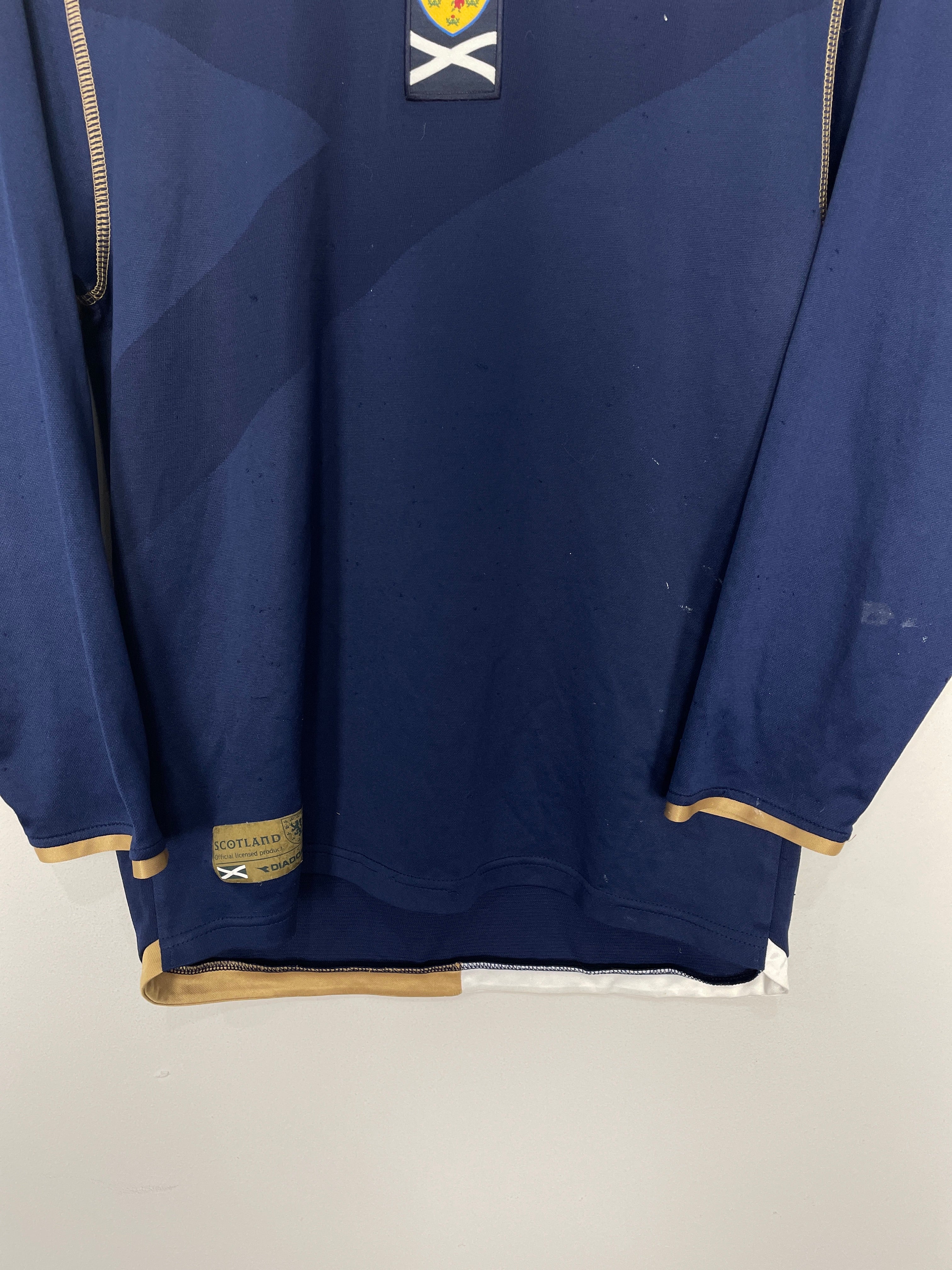 Shop 2006/07 SCOTLAND L/S HOME SHIRT (S) DIADORA, classic football shirts, vintage football shirts & retro soccer jerseys at Cult Kits