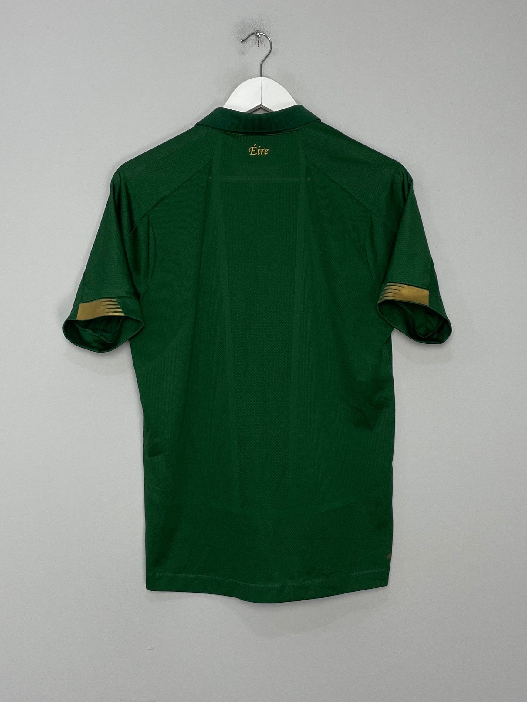 Shop 2019/20 IRELAND HOME SHIRT (S) NEW BALANCE, classic football shirts, vintage football shirts & retro soccer jerseys at Cult Kits