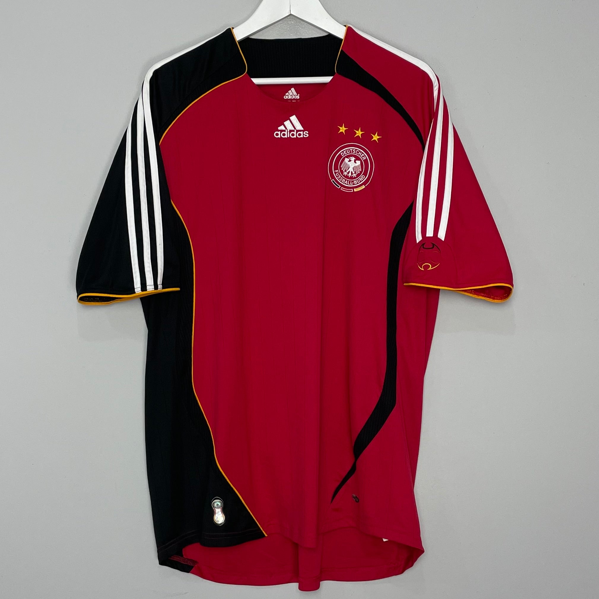 Shop 2005/07 GERMANY AWAY SHIRT (XL) ADIDAS, classic football shirts, vintage football shirts & retro soccer jerseys at Cult Kits
