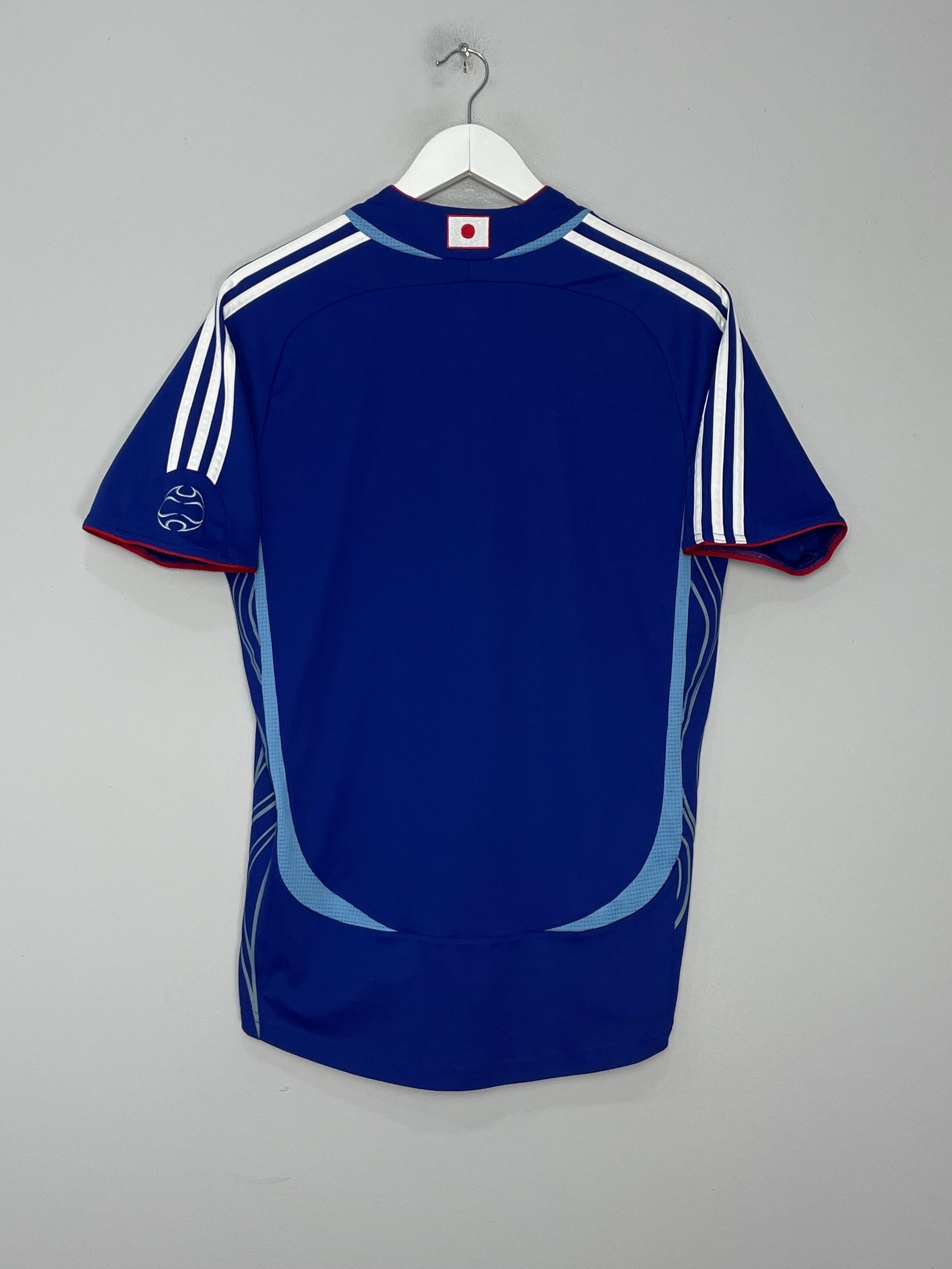 Shop 2006/08 JAPAN HOME SHIRT (S) ADIDAS, classic football shirts, vintage football shirts & retro soccer jerseys at Cult Kits