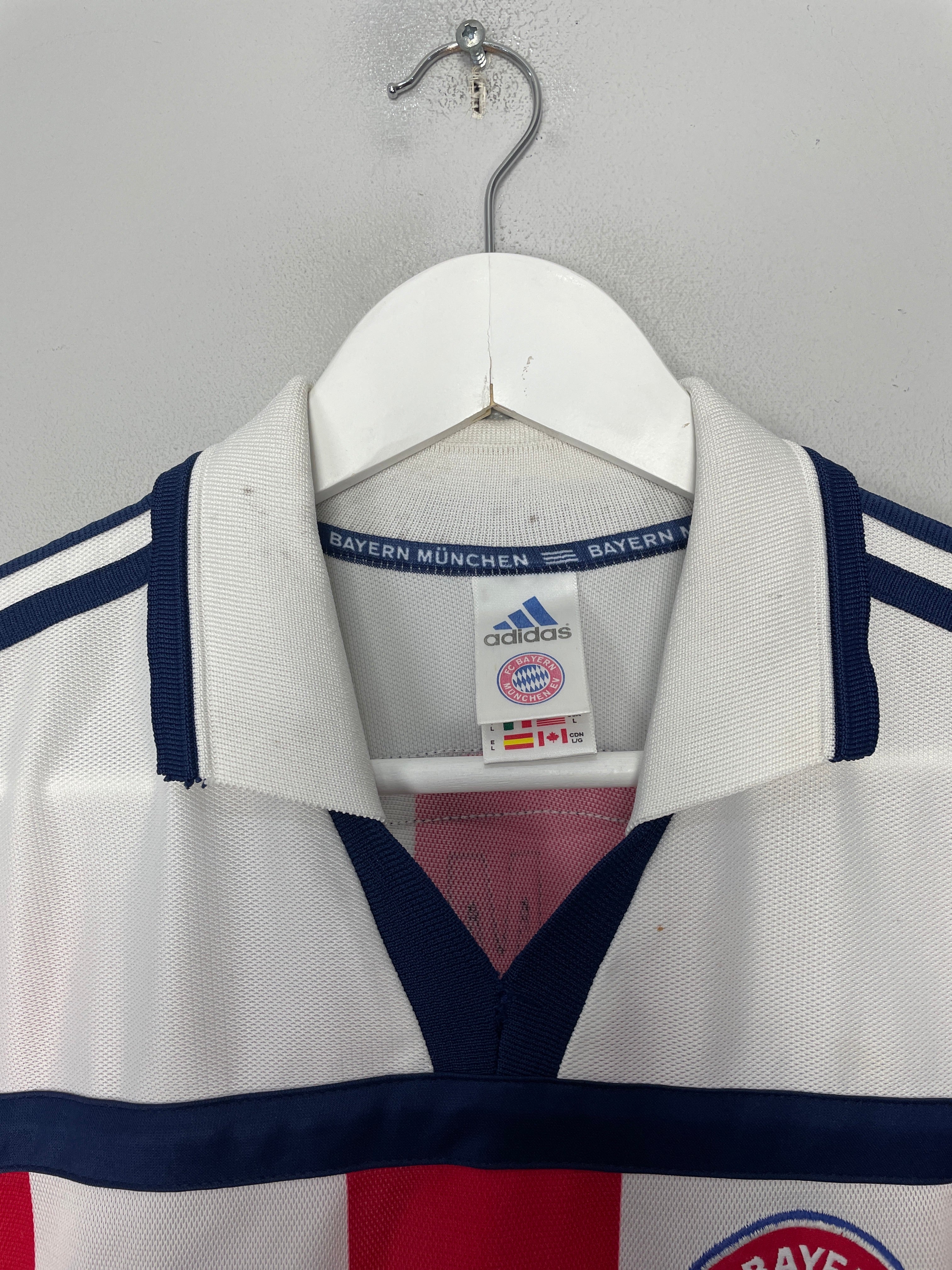 Shop 2000/02 BAYERN MUNICH AWAY SHIRT (L) ADIDAS, classic football shirts, vintage football shirts & retro soccer jerseys at Cult Kits