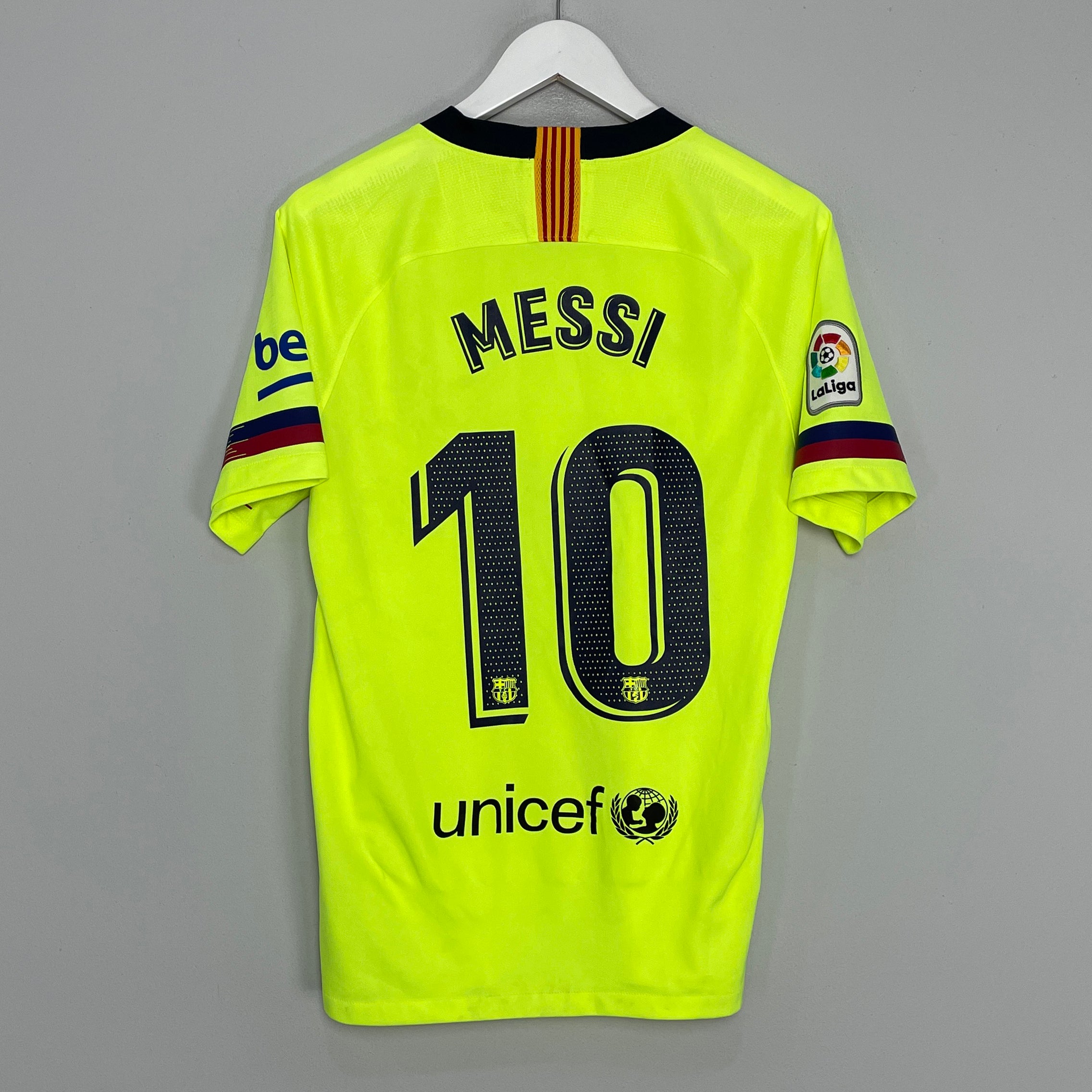 Shop 2018/19 BARCELONA MESSI #10 AWAY SHIRT (S) NIKE, classic football shirts, vintage football shirts & retro soccer jerseys at Cult Kits