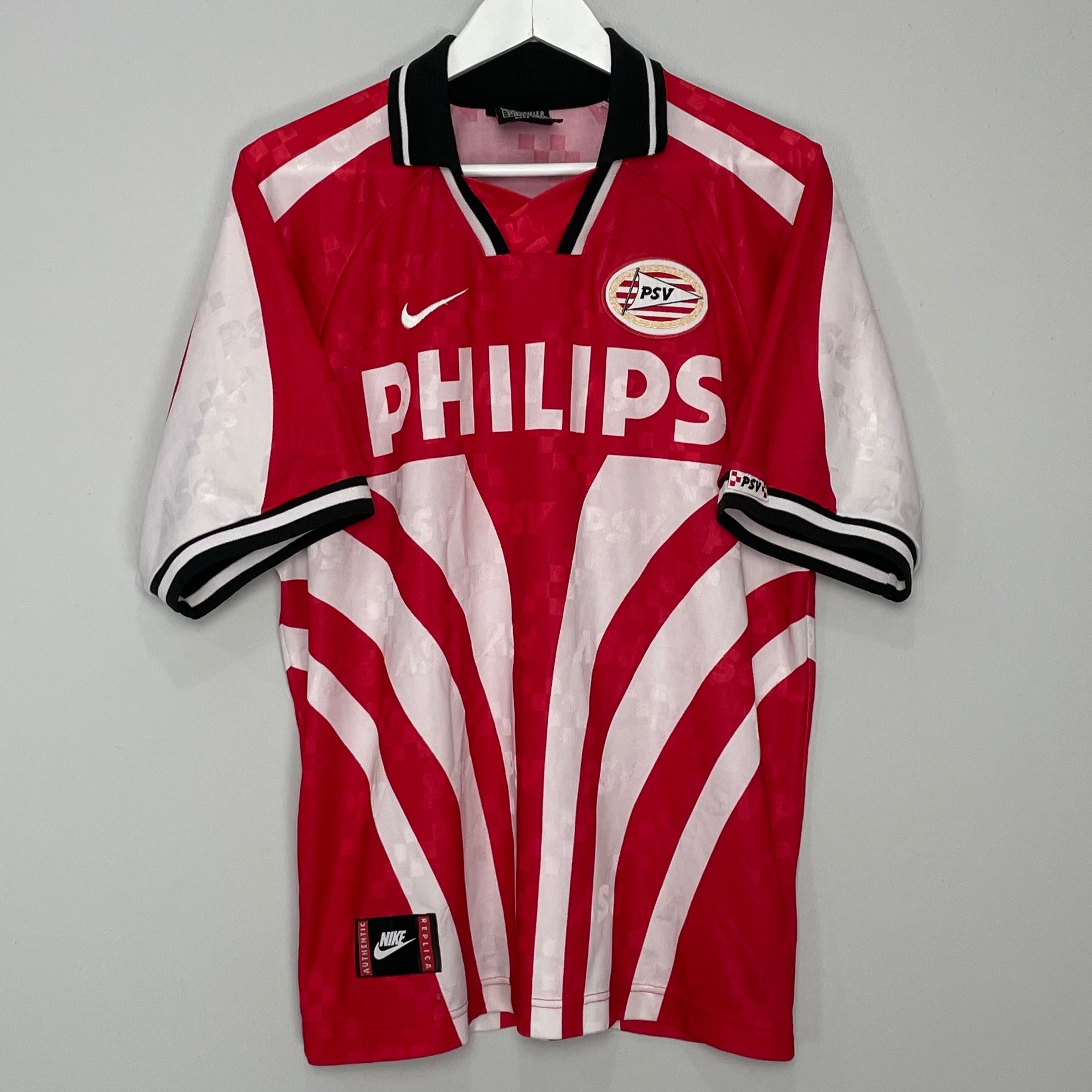 Shop 1996/97 PSV HOME SHIRT (XL) NIKE, classic football shirts, vintage football shirts & retro soccer jerseys at Cult Kits