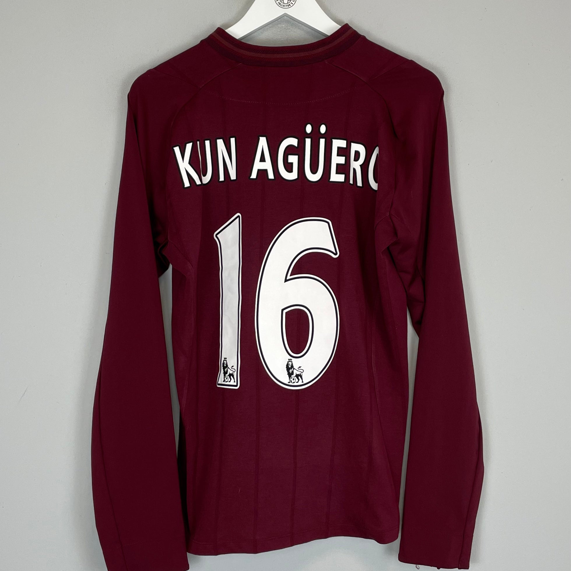 Shop 2012/13 MANCHESTER CITY KUN AGUERO #16 L/S AWAY SHIRT (M/L) UMBRO, classic football shirts, vintage football shirts & retro soccer jerseys at Cult Kits