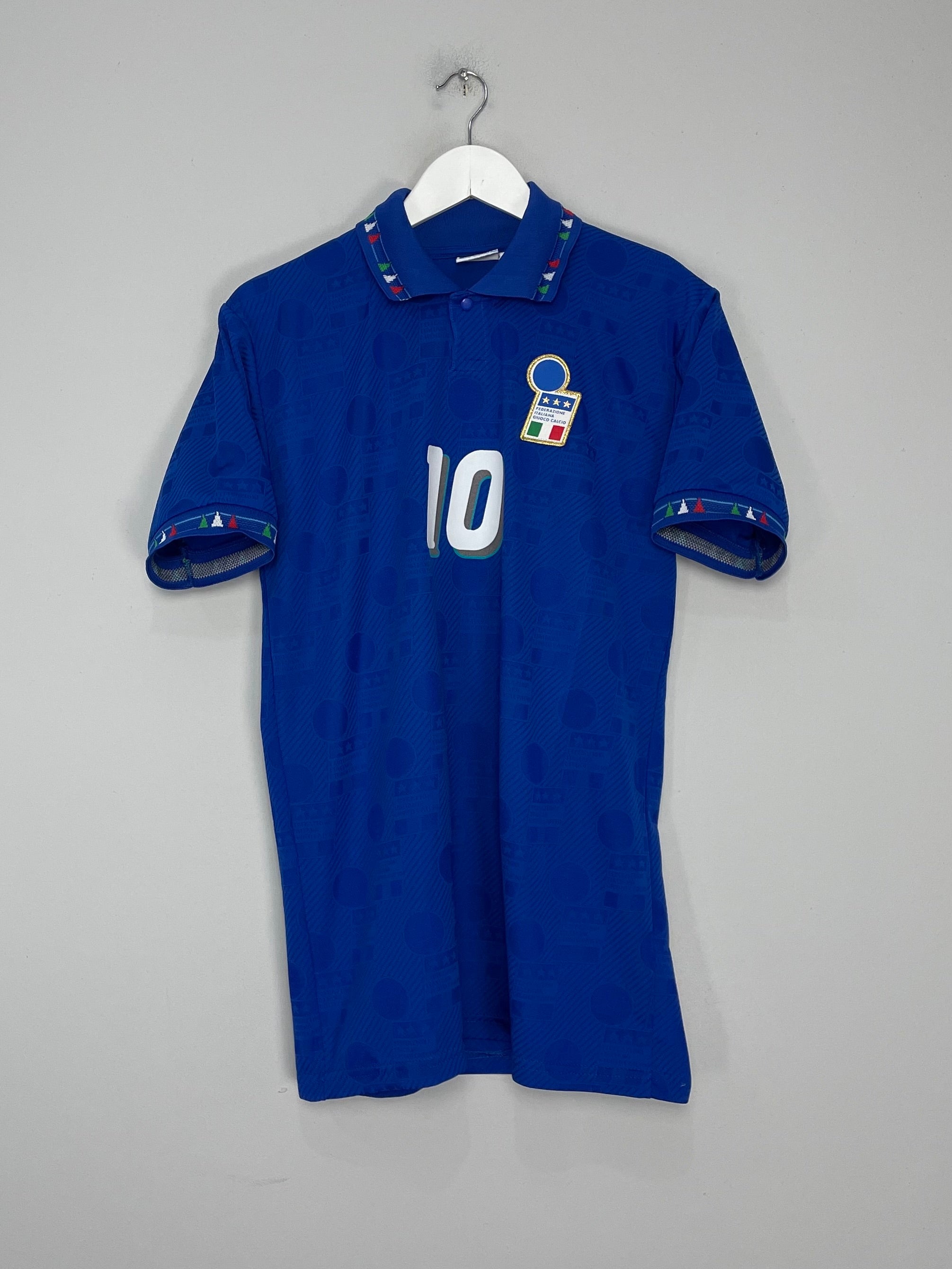 Shop 1994 ITALY BAGGIO #10 HOME SHIRT (L) DIADORA, classic football shirts, vintage football shirts & retro soccer jerseys at Cult Kits