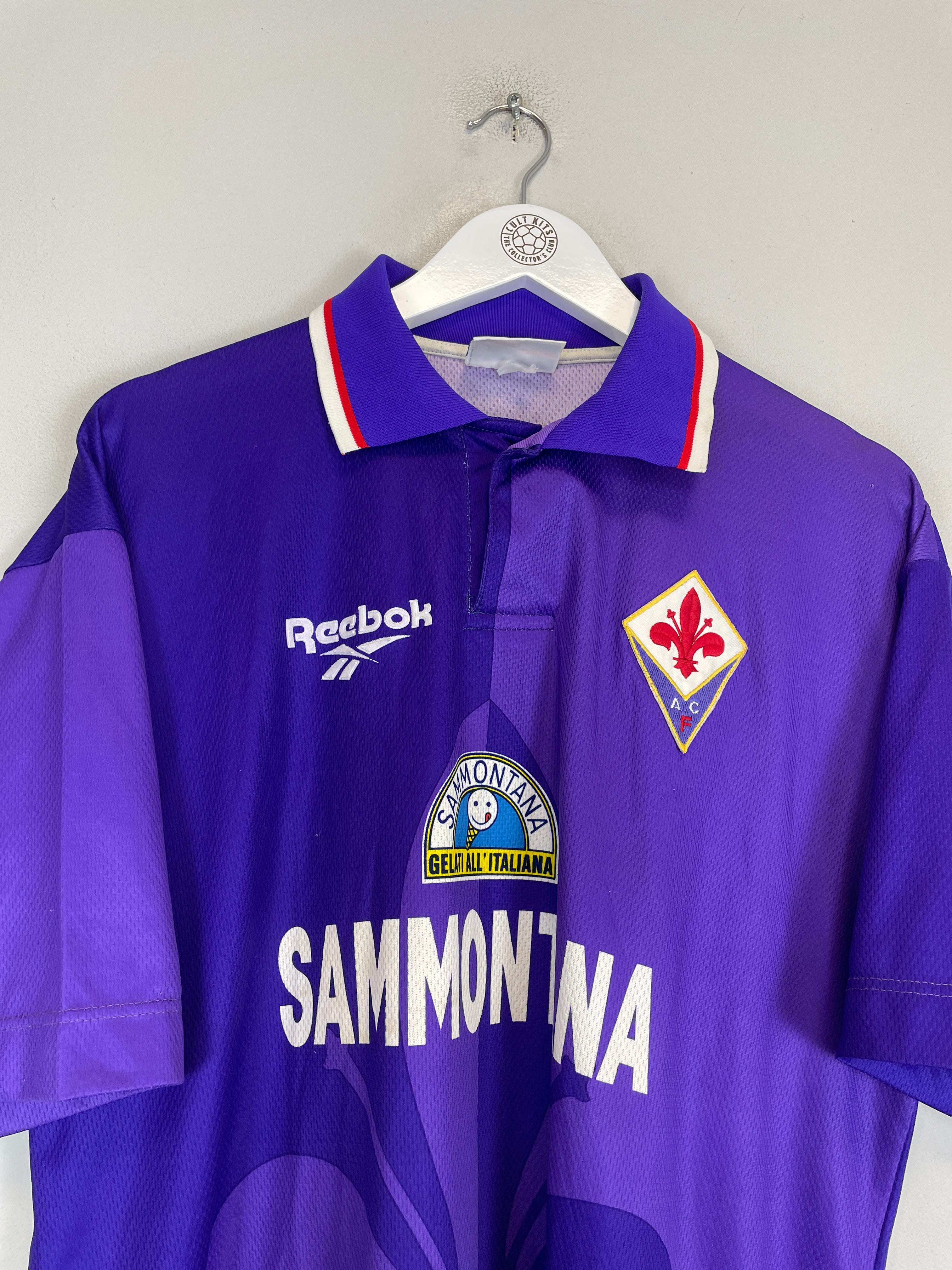 Shop 1996/97 FIORENTINA BATISTUTA #9 HOME SHIRT (XL) REEBOK, classic football shirts, vintage football shirts & retro soccer jerseys at Cult Kits