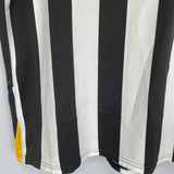 2005/06 JUVENTUS HOME SHIRT (L) NIKE
