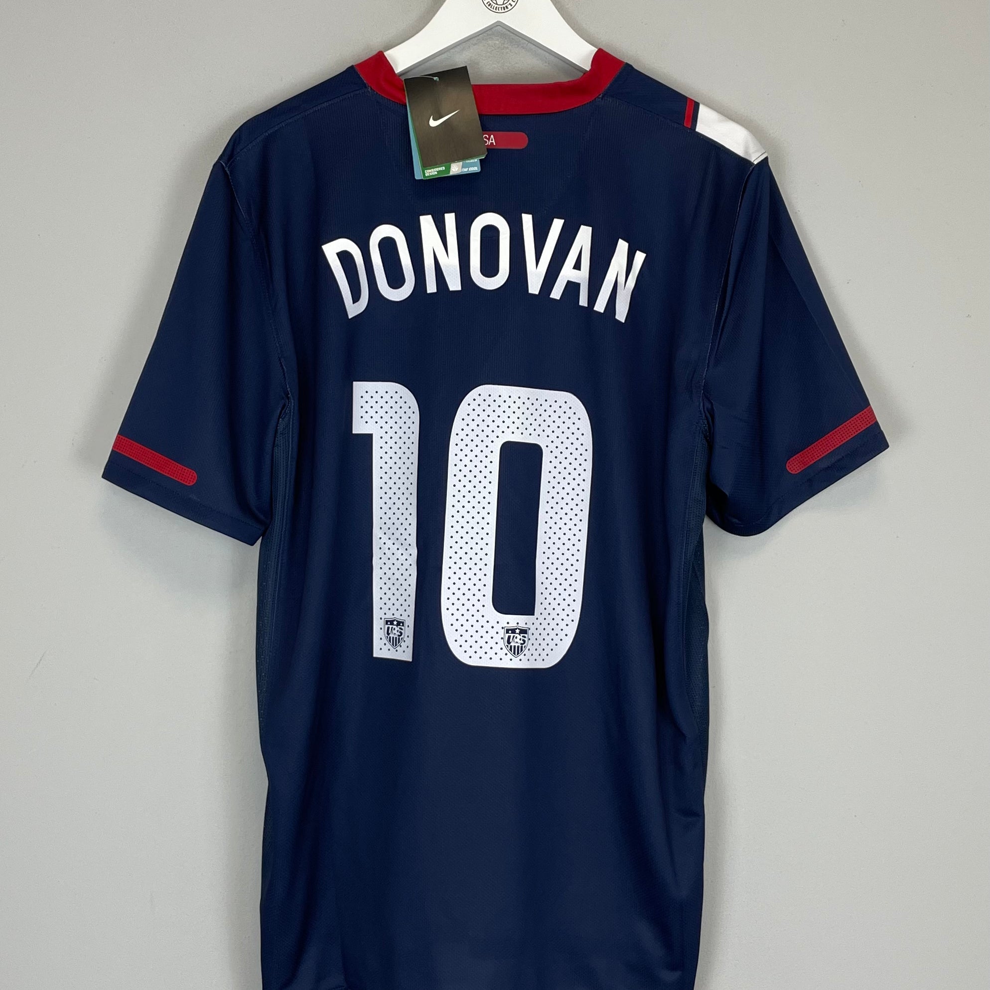 Shop 2010/11 USA DONOVAN #10 *BNWT* AWAY SHIRT (L) NIKE, classic football shirts, vintage football shirts & retro soccer jerseys at Cult Kits