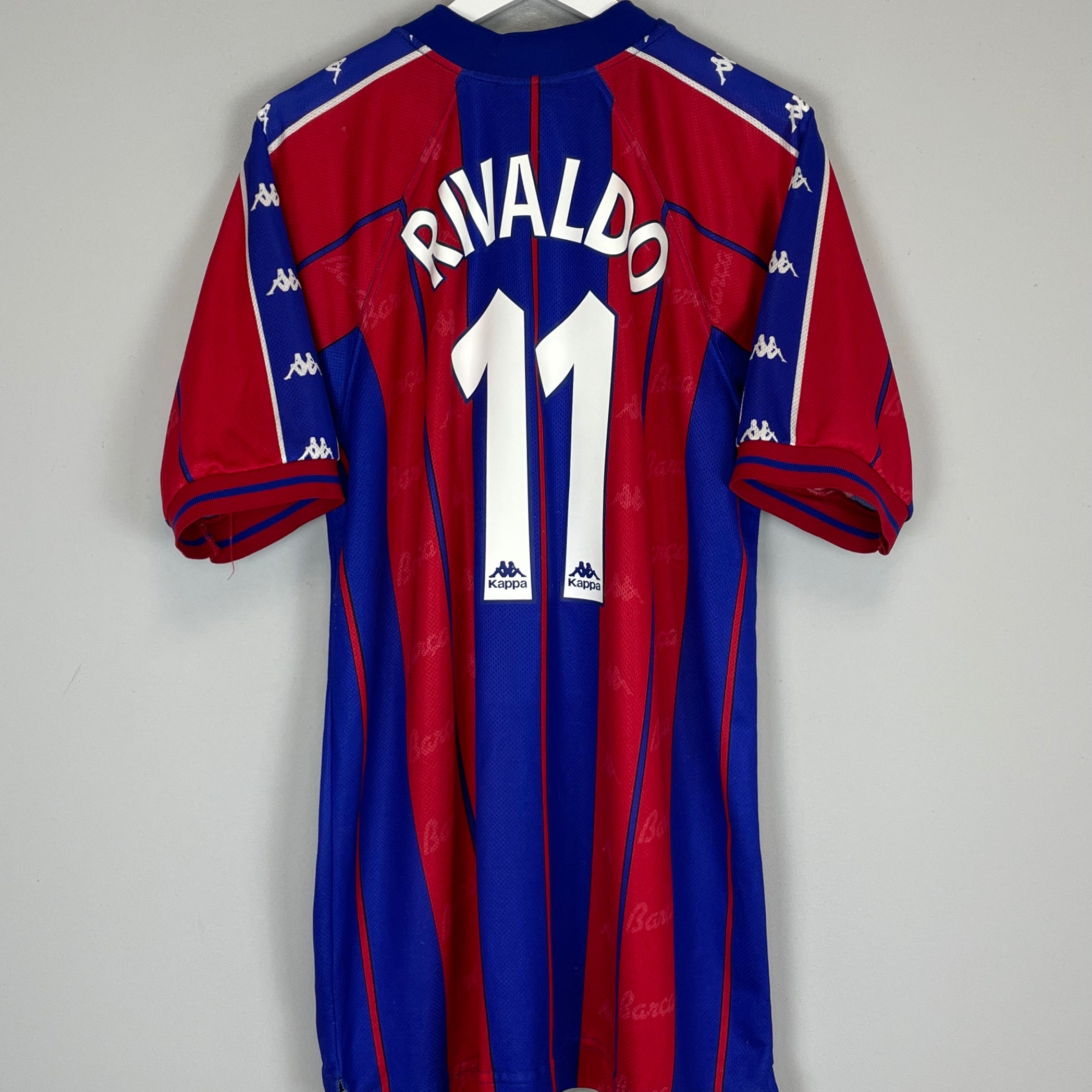 Shop 1997/98 BARCELONA RIVALDO #11 HOME SHIRT (L) KAPPA, classic football shirts, vintage football shirts & retro soccer jerseys at Cult Kits