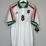 Shop 1996/98 BULGARIA STOITCHKOV #8 *BNWT* HOME SHIRT (L) PUMA, classic football shirts, vintage football shirts & retro soccer jerseys at Cult Kits