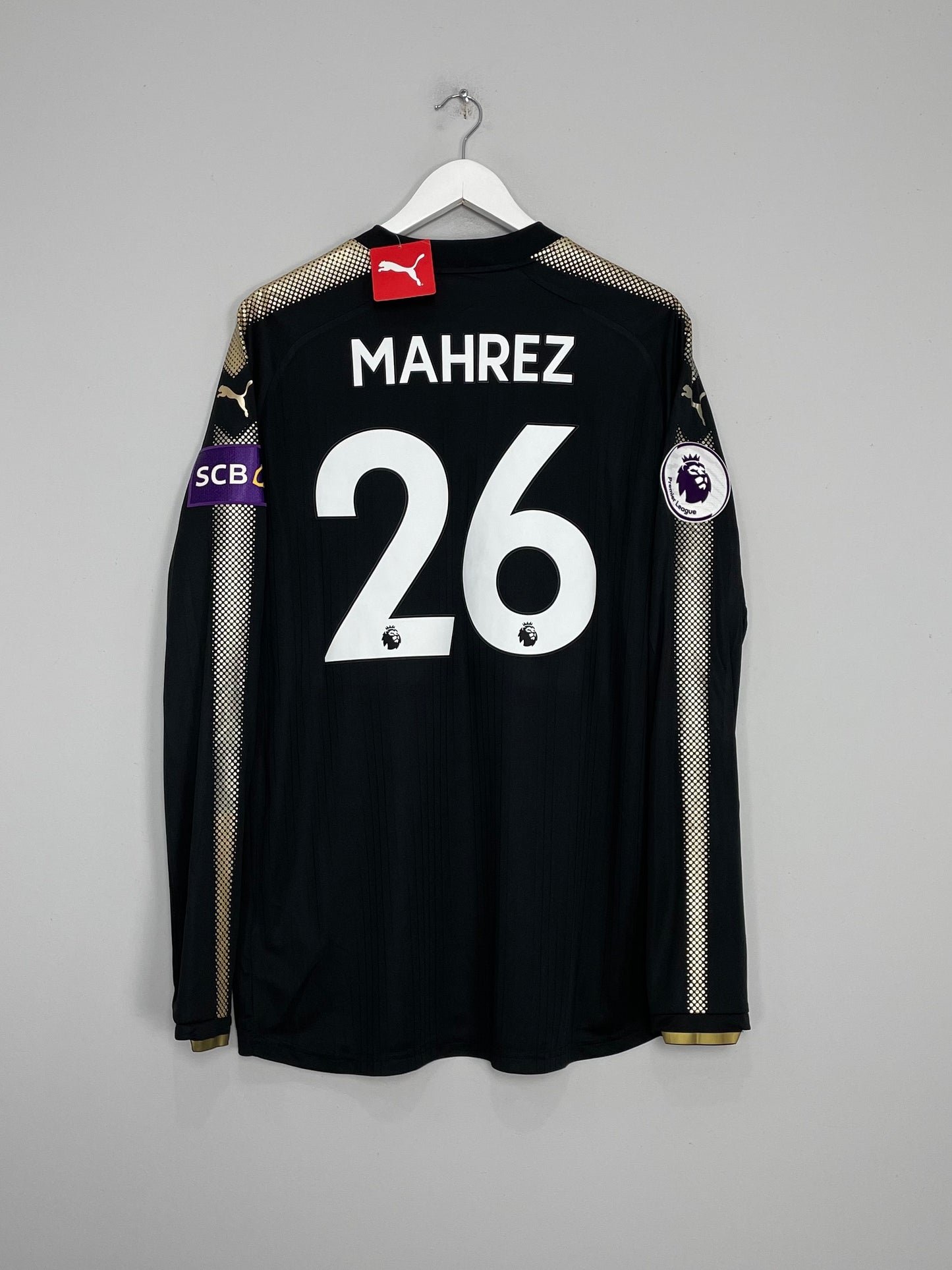 Image of the Leicester Mahrez shirt from the 2017/18 season