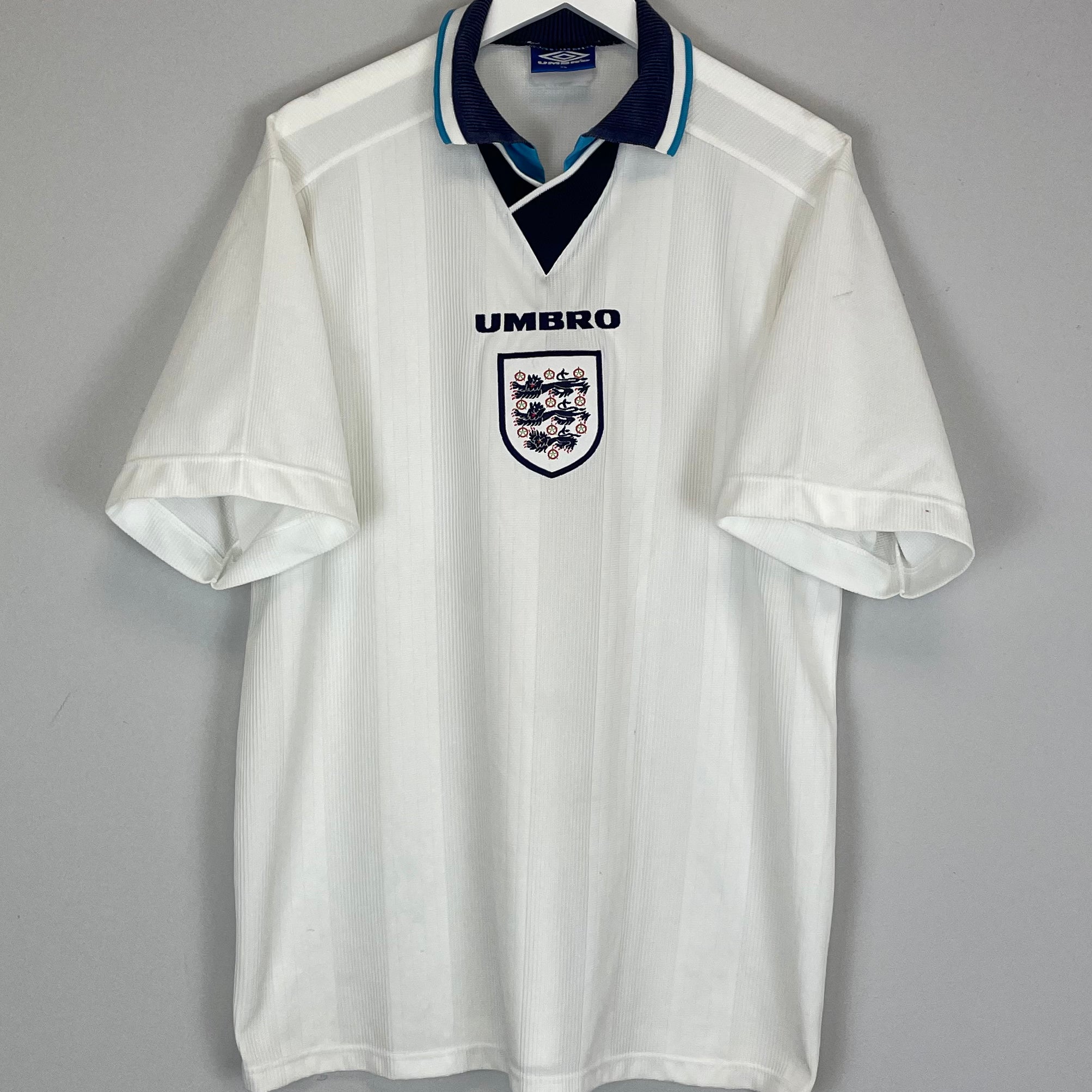 Shop 1995/97 ENGLAND HOME SHIRT (XL) UMBRO, classic football shirts, vintage football shirts & retro soccer jerseys at Cult Kits