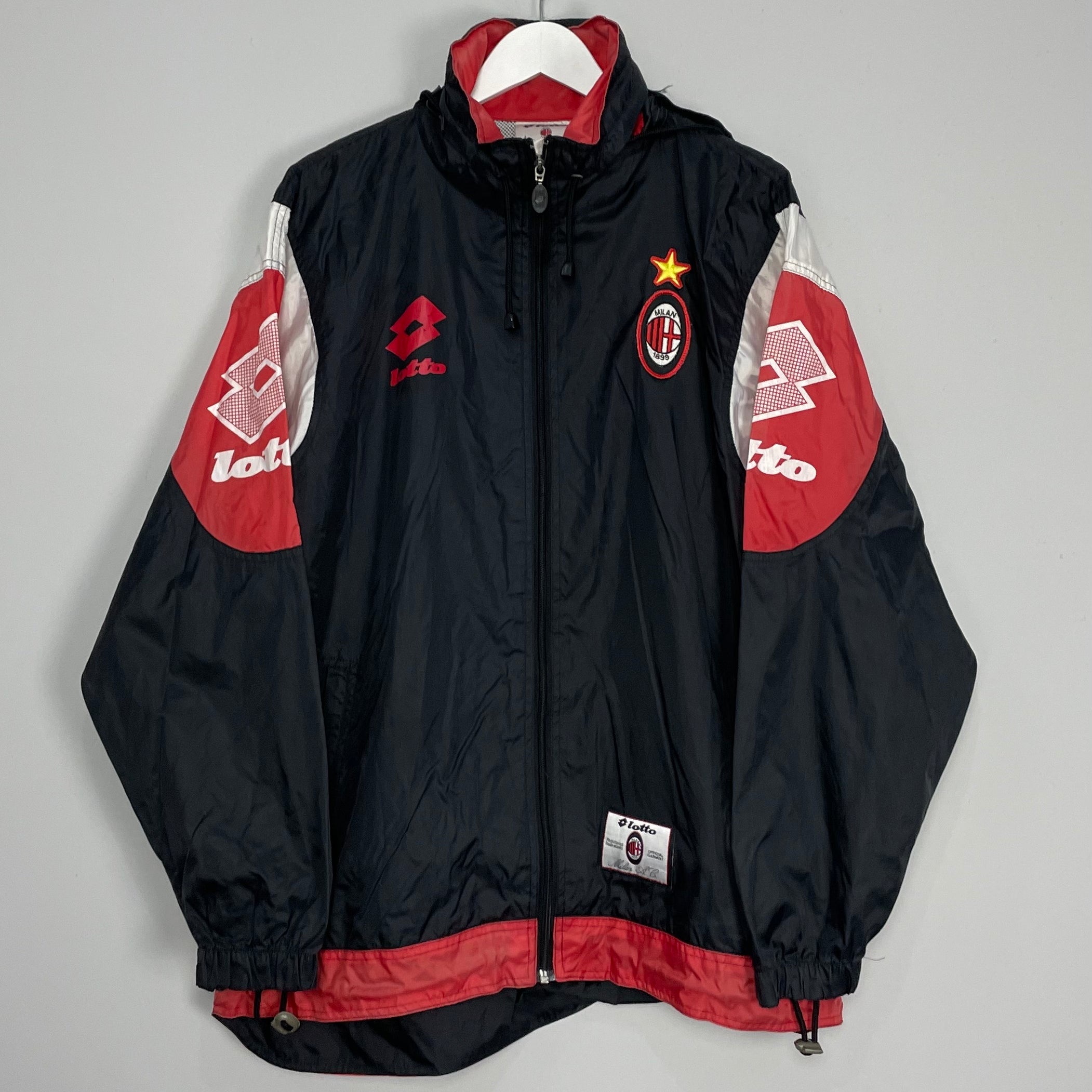 Shop 1995/96 AC MILAN TRAINING JACKET (M) LOTTO, classic football shirts, vintage football shirts & retro soccer jerseys at Cult Kits