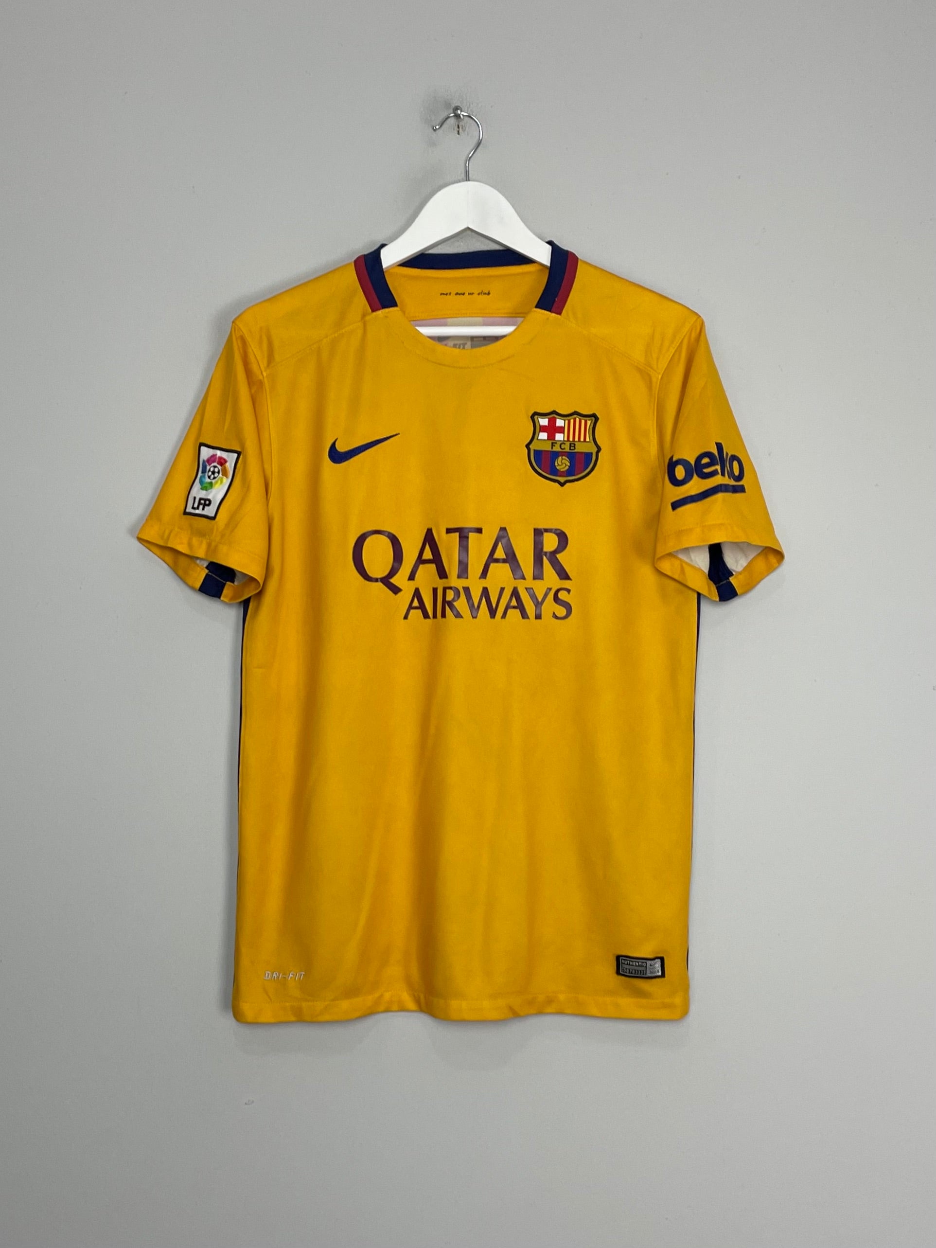 Shop 2015/16 BARCELONA MESSI #10 AWAY SHIRT (M) NIKE, classic football shirts, vintage football shirts & retro soccer jerseys at Cult Kits