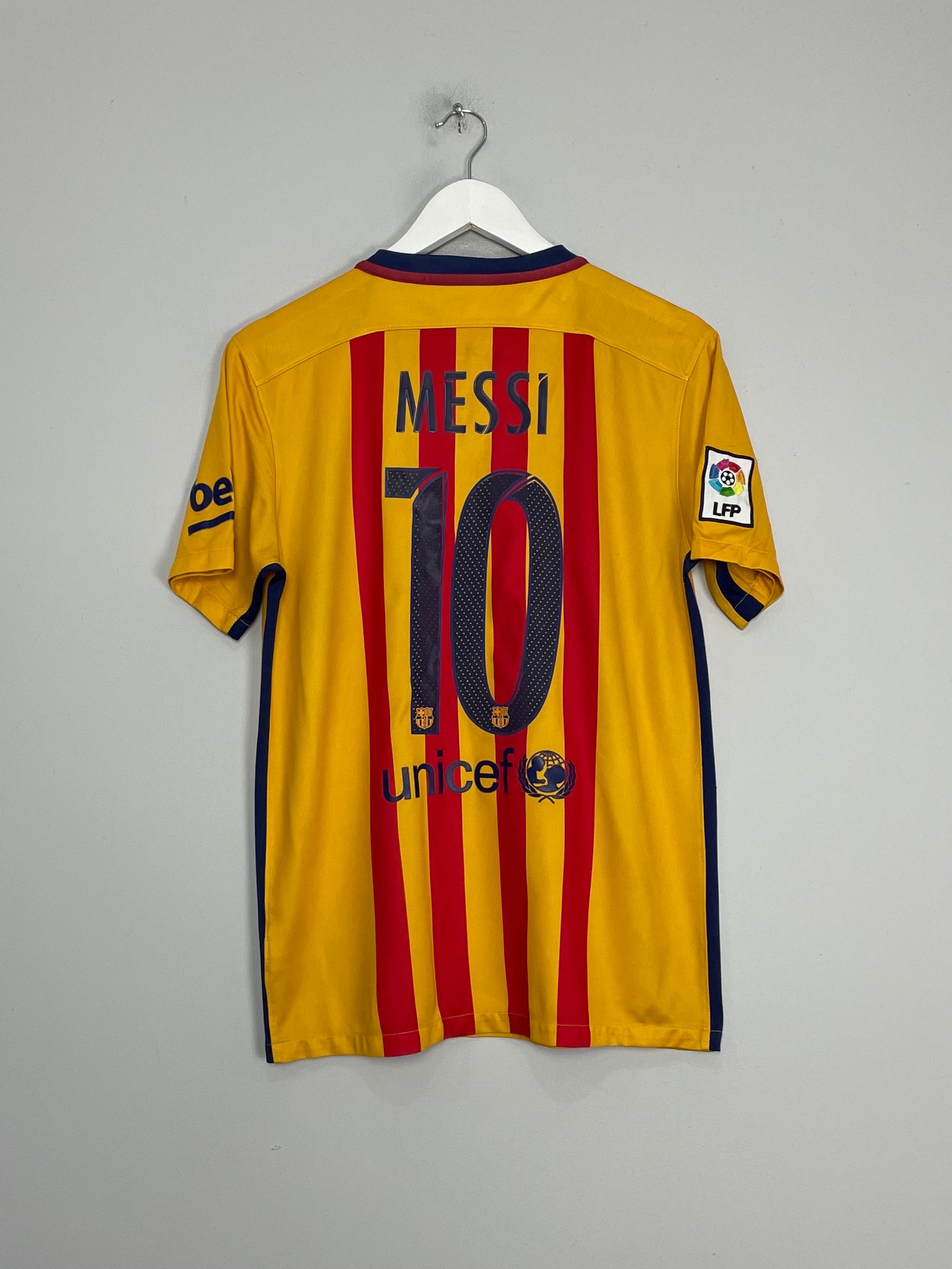 Shop 2015/16 BARCELONA MESSI #10 AWAY SHIRT (M) NIKE, classic football shirts, vintage football shirts & retro soccer jerseys at Cult Kits