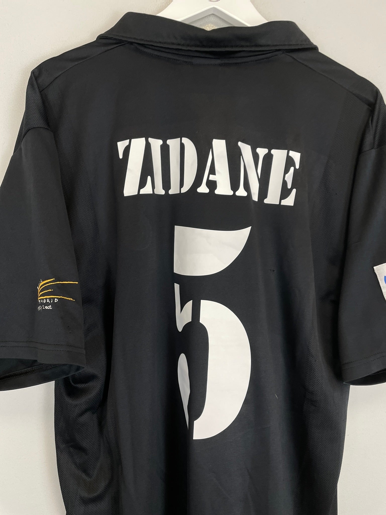Shop 2002/03 REAL MADRID ZIDANE #5 *CENTENARY* AWAY SHIRT (XL) ADIDAS, classic football shirts, vintage football shirts & retro soccer jerseys at Cult Kits