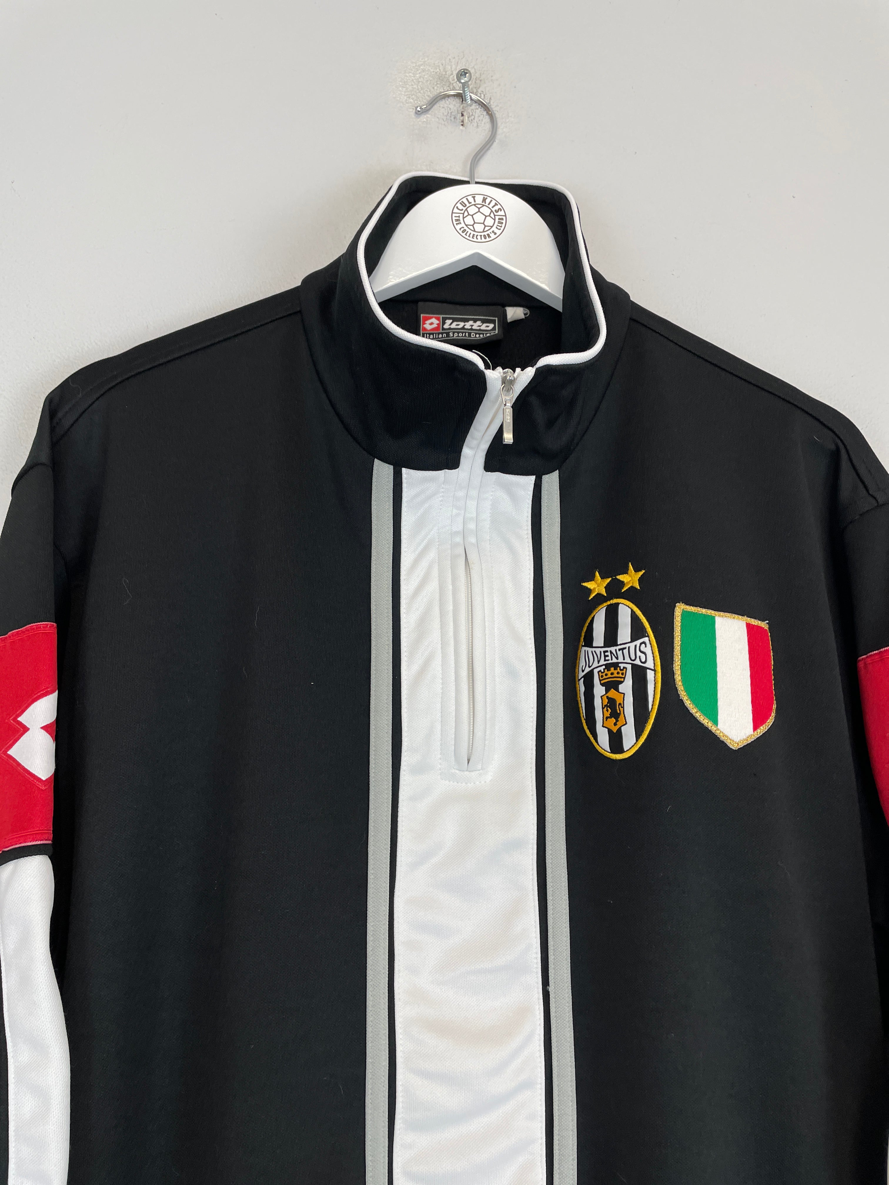 2002/03 JUVENTUS TRACK JACKET (L) LOTTO – Cult Kits 2002/03 JUVENTUS TRACK JACKET (L) LOTTO – Cult Kits