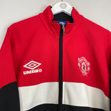 Shop 1999/00 MANCHESTER UNITED TRACK JACKET (L) UMBRO, classic football shirts, vintage football shirts & retro soccer jerseys at Cult Kits