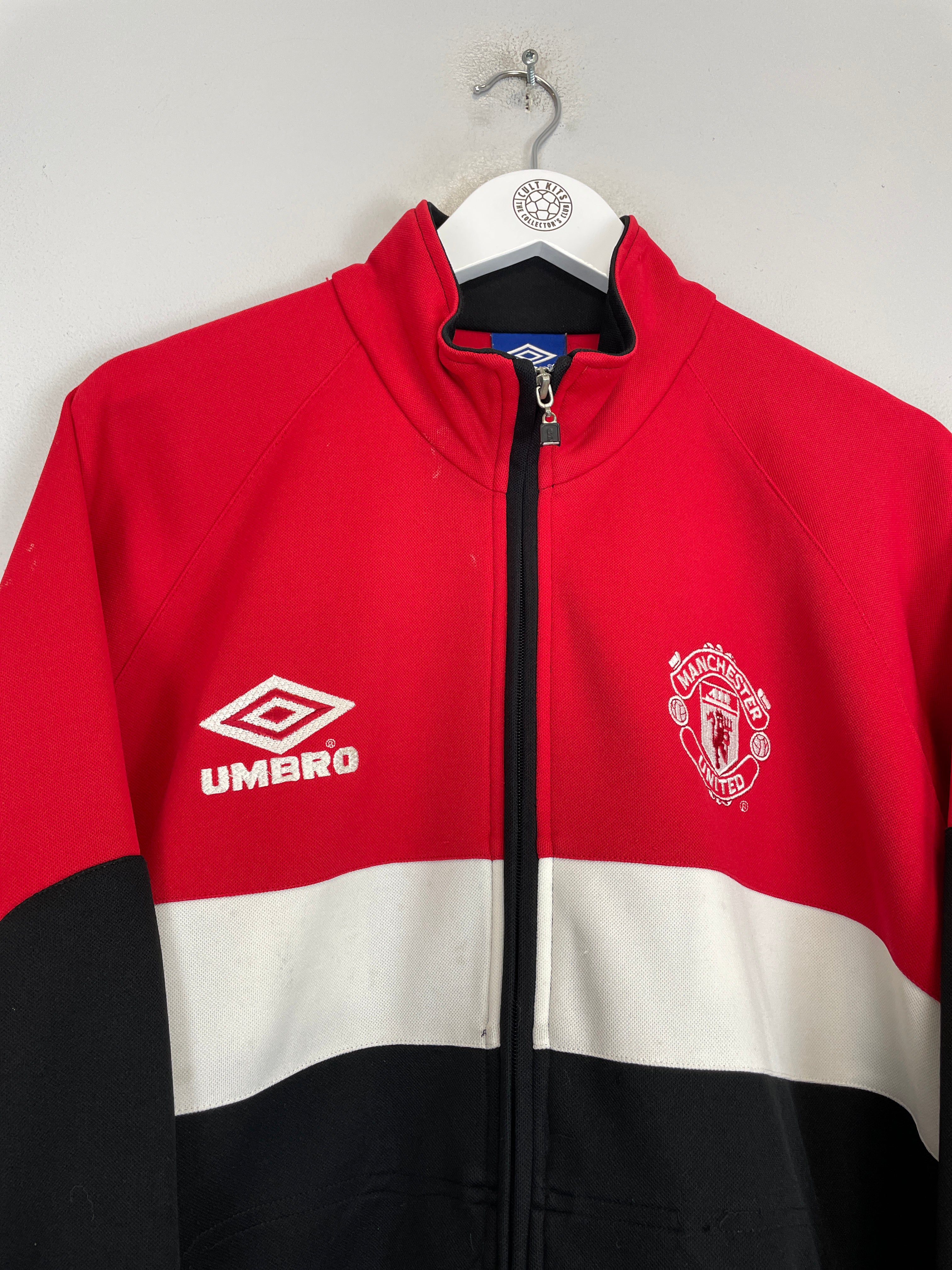 Shop 1999/00 MANCHESTER UNITED TRACK JACKET (L) UMBRO, classic football shirts, vintage football shirts & retro soccer jerseys at Cult Kits