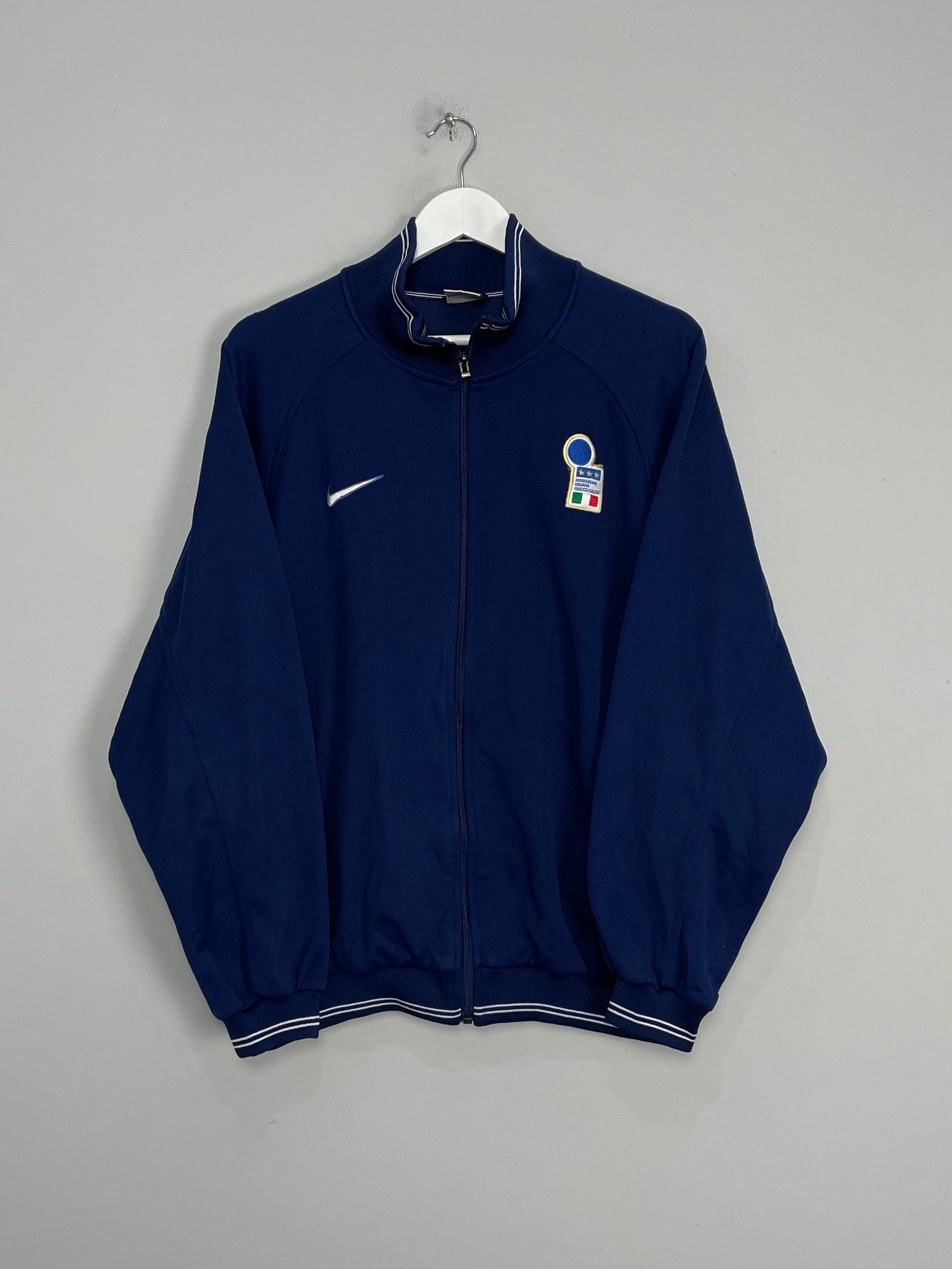 Shop 1998/99 ITALY TRACK JACKET (L) NIKE, classic football shirts, vintage football shirts & retro soccer jerseys at Cult Kits