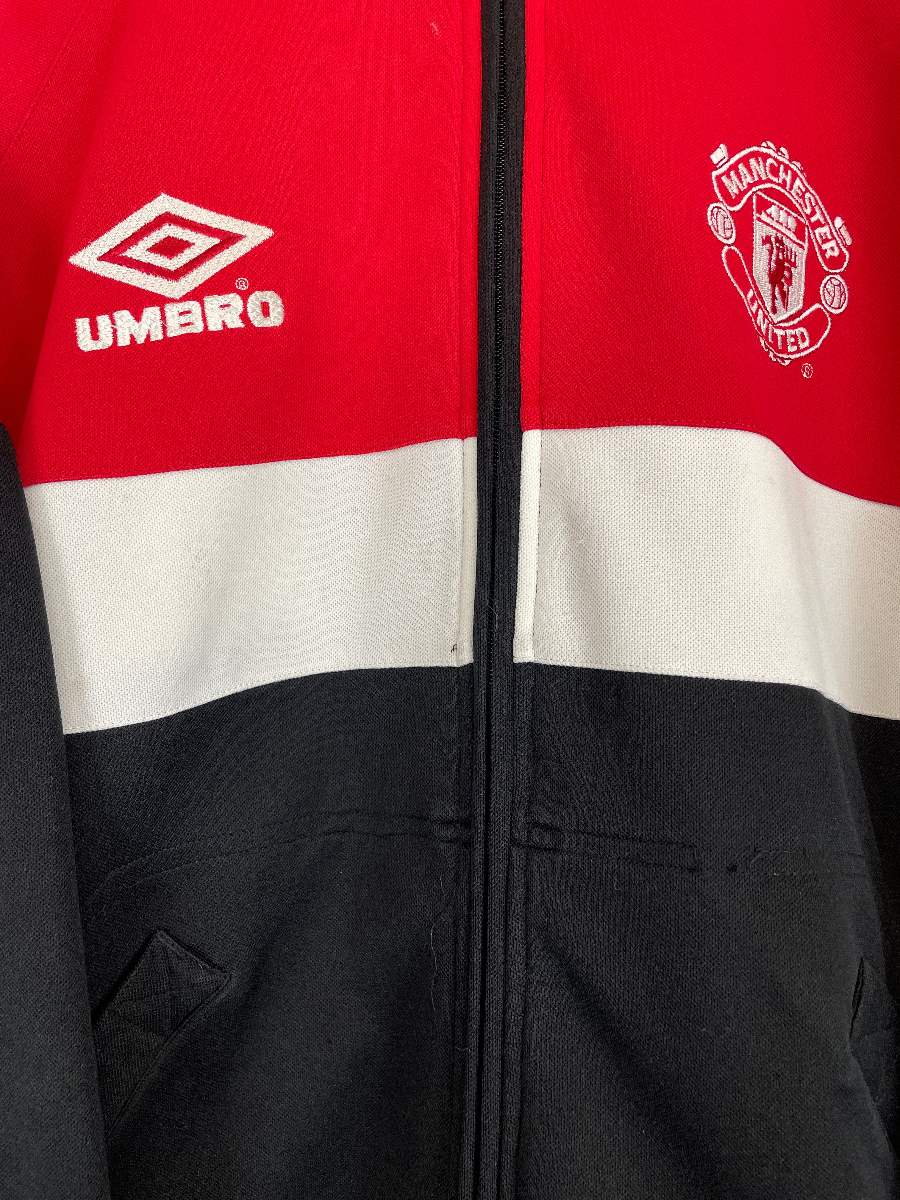 Shop 1999/00 MANCHESTER UNITED TRACK JACKET (L) UMBRO, classic football shirts, vintage football shirts & retro soccer jerseys at Cult Kits