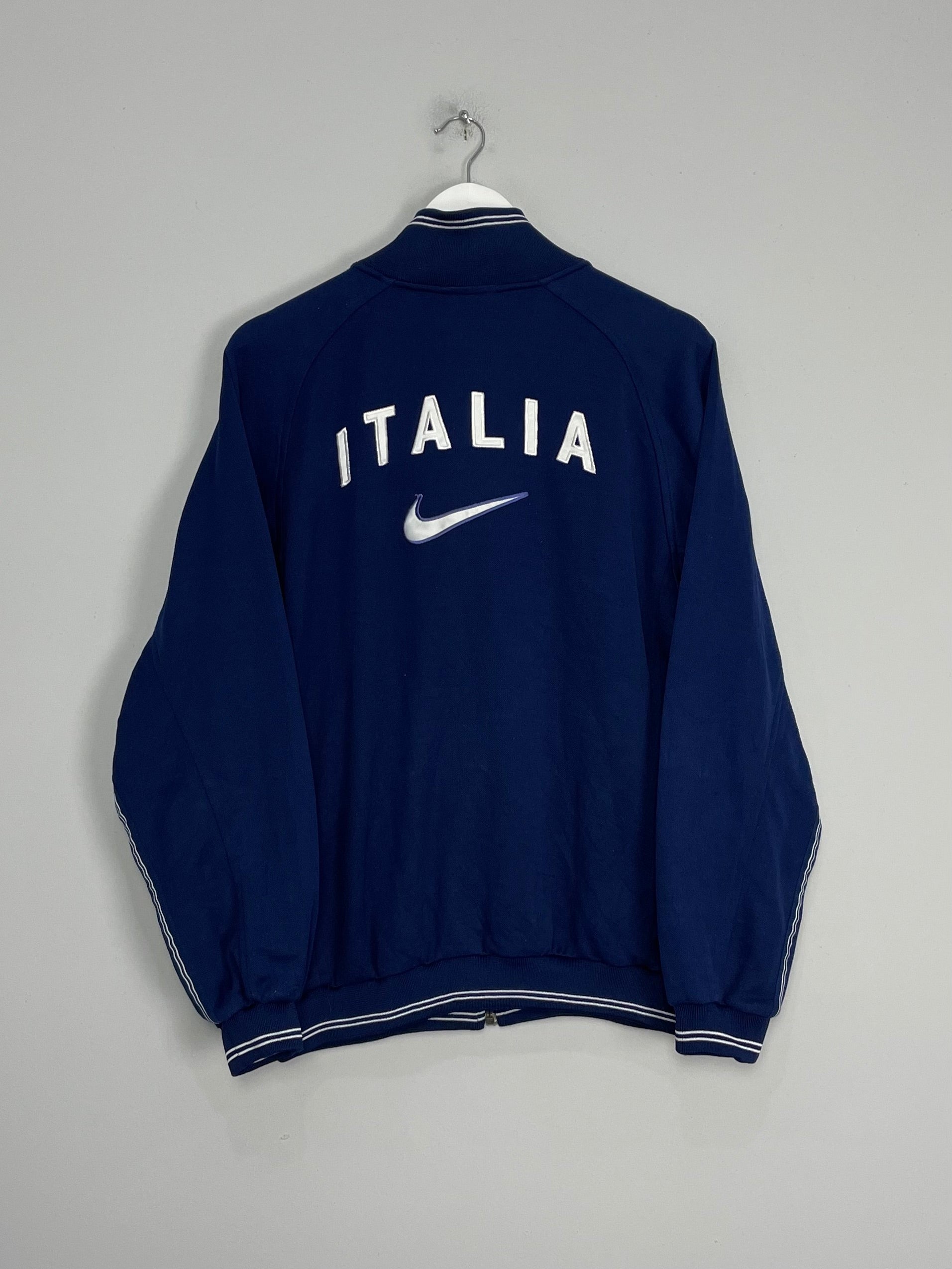 Shop 1998/99 ITALY TRACK JACKET (L) NIKE, classic football shirts, vintage football shirts & retro soccer jerseys at Cult Kits