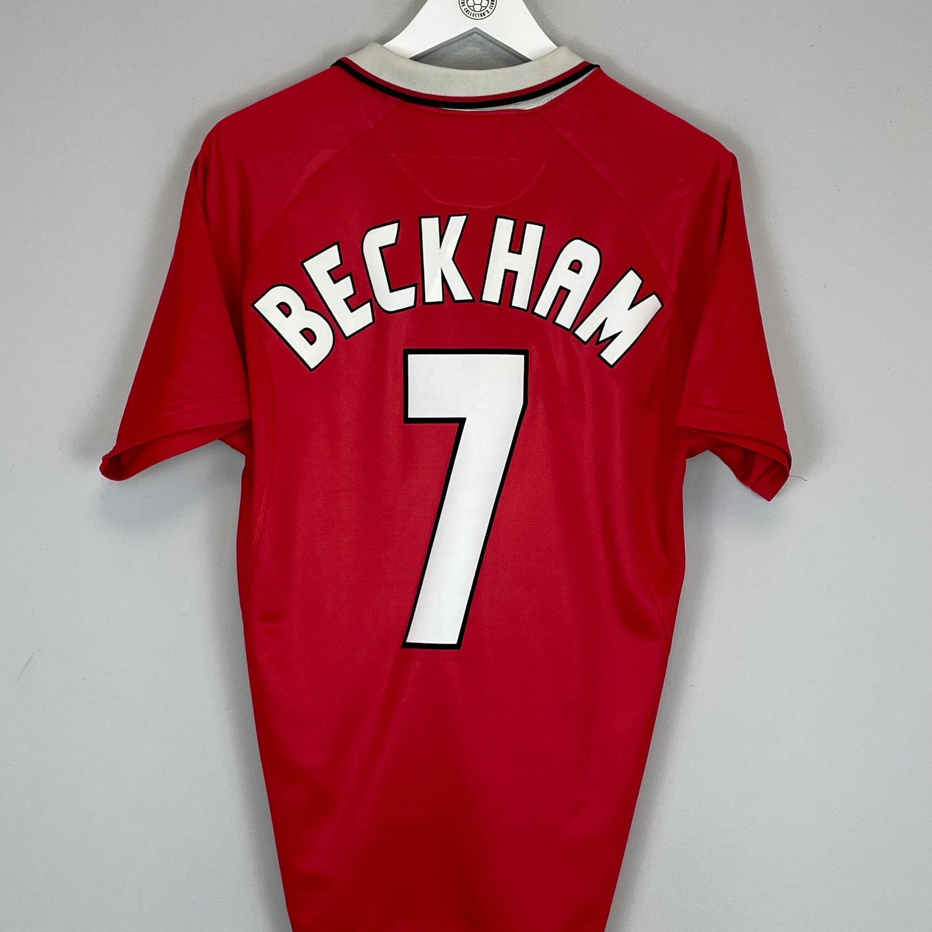 Shop 1999/00 MANCHESTER UNITED BECKHAM #7 C/L SHIRT (S) UMBRO, classic football shirts, vintage football shirts & retro soccer jerseys at Cult Kits