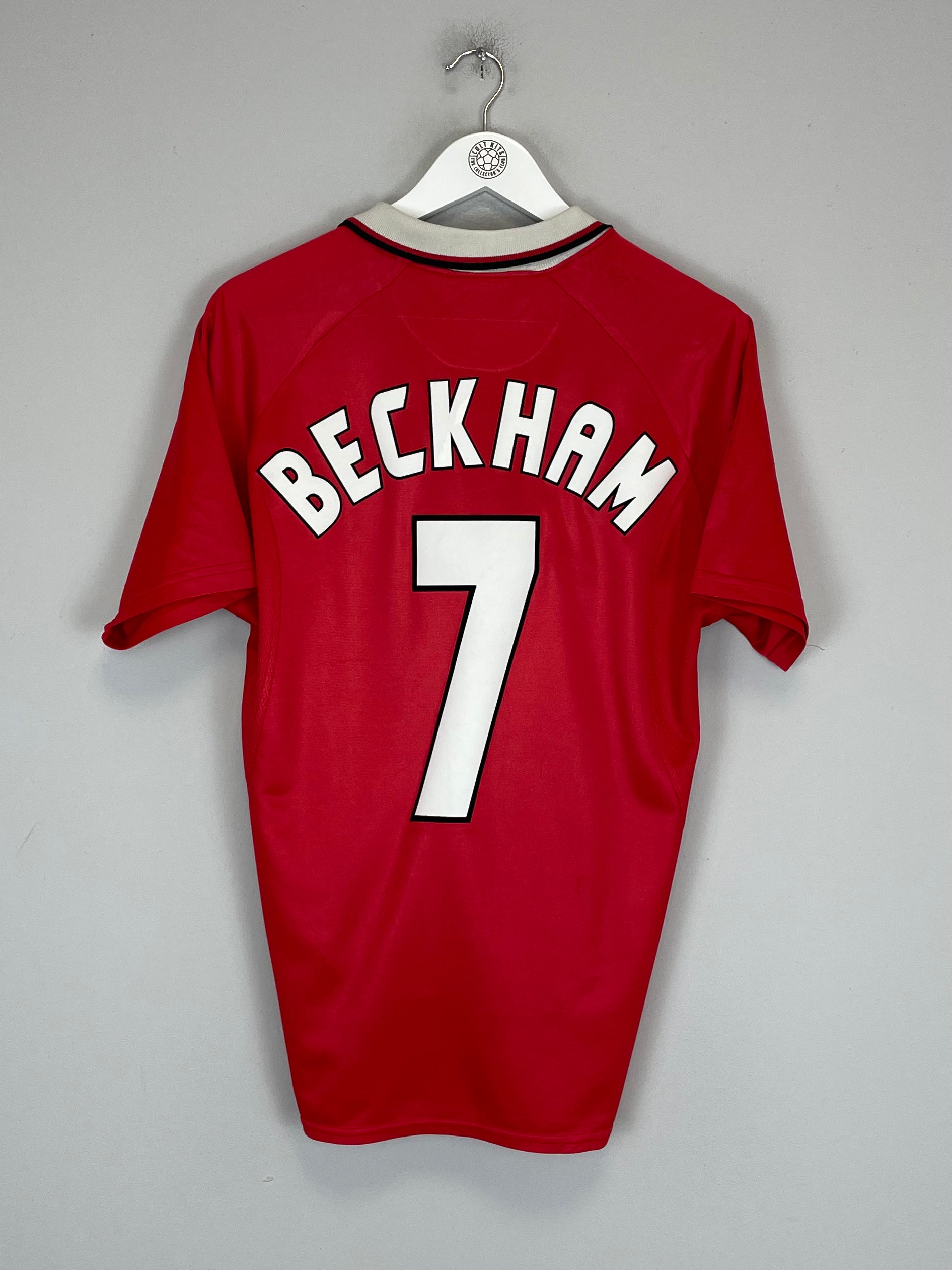 Shop 1999/00 MANCHESTER UNITED BECKHAM #7 C/L SHIRT (S) UMBRO, classic football shirts, vintage football shirts & retro soccer jerseys at Cult Kits