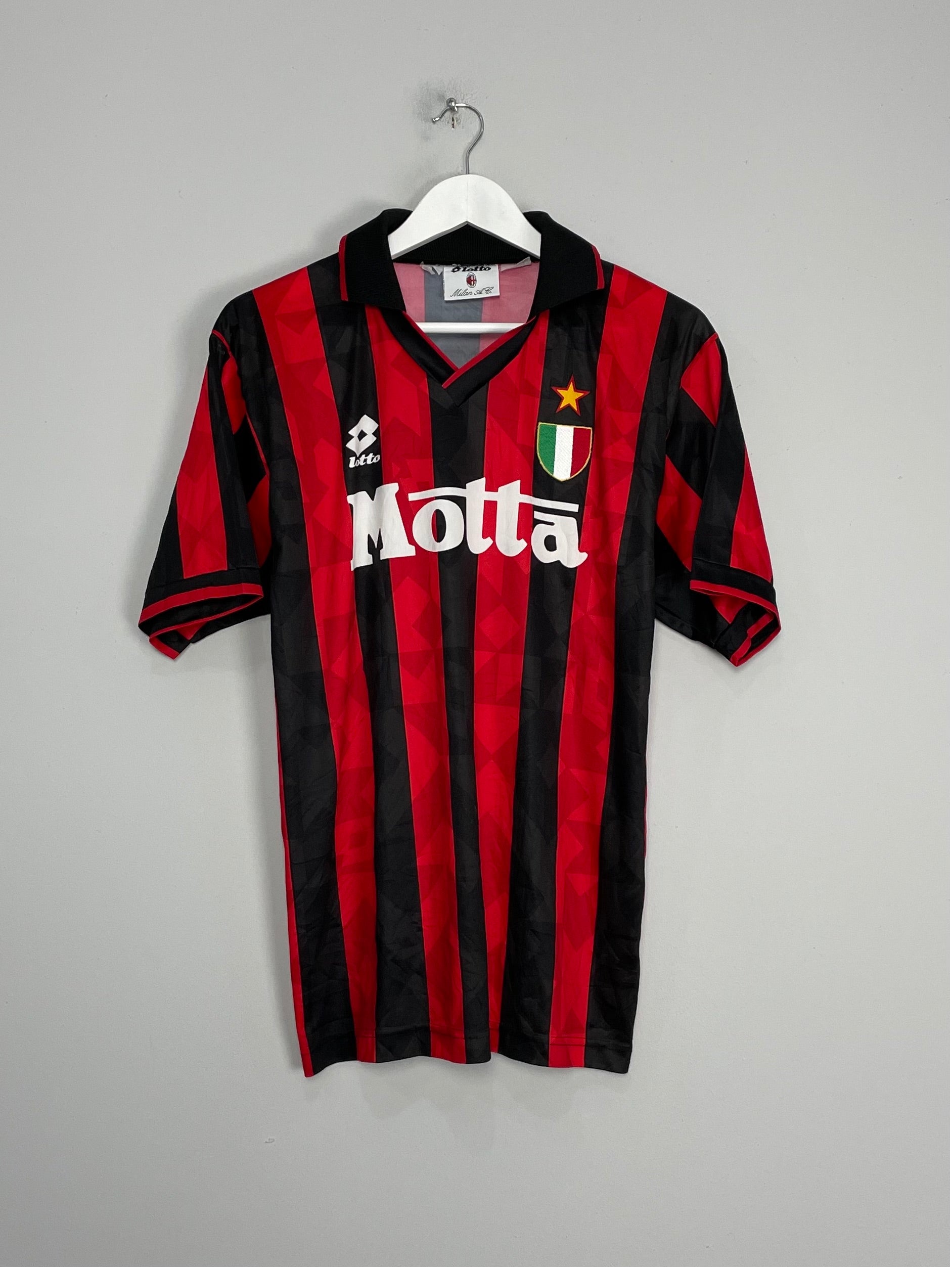Shop 1993/94 AC MILAN HOME SHIRT (M) LOTTO, classic football shirts, vintage football shirts & retro soccer jerseys at Cult Kits