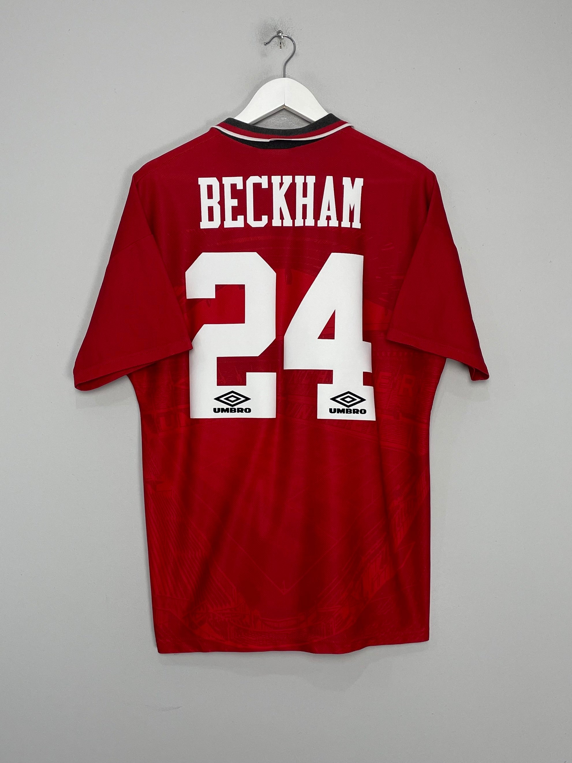 Shop 1994/96 MANCHESTER UNITED BECKHAM #24 HOME SHIRT (L) UMBRO, classic football shirts, vintage football shirts & retro soccer jerseys at Cult Kits