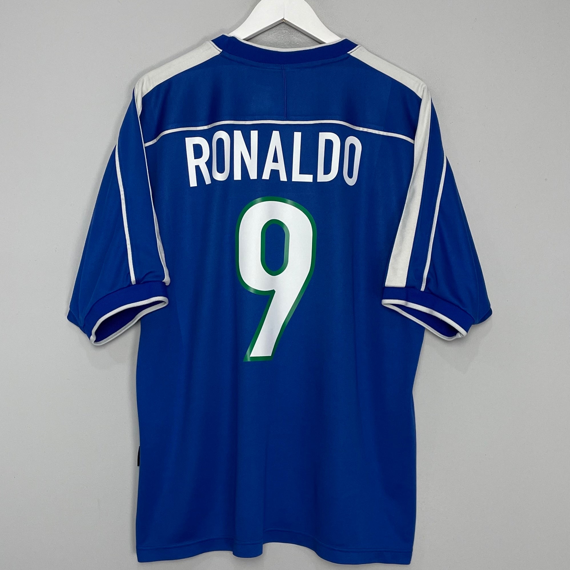 Shop 1998/00 BRAZIL RONALDO #9 AWAY SHIRT (XL) NIKE, classic football shirts, vintage football shirts & retro soccer jerseys at Cult Kits