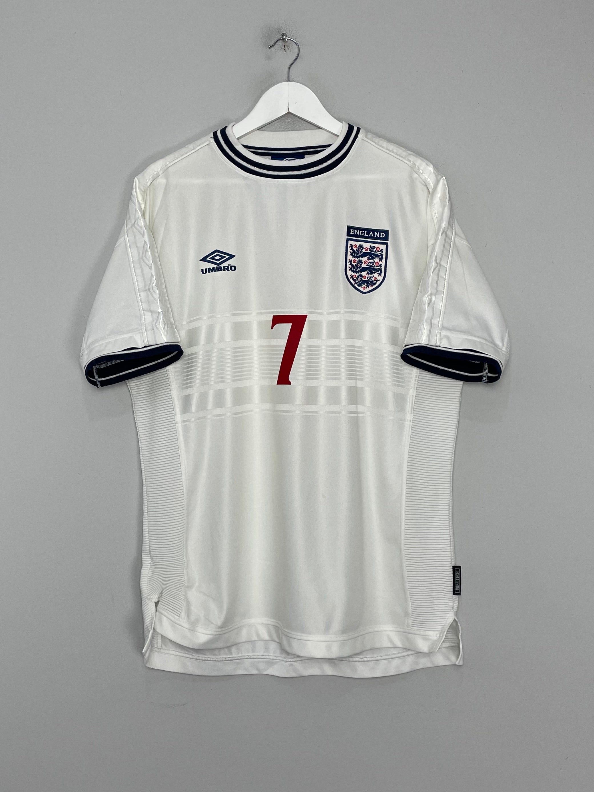 Shop 1999/01 ENGLAND BECKHAM #7 HOME SHIRT (XL) UMBRO, classic football shirts, vintage football shirts & retro soccer jerseys at Cult Kits