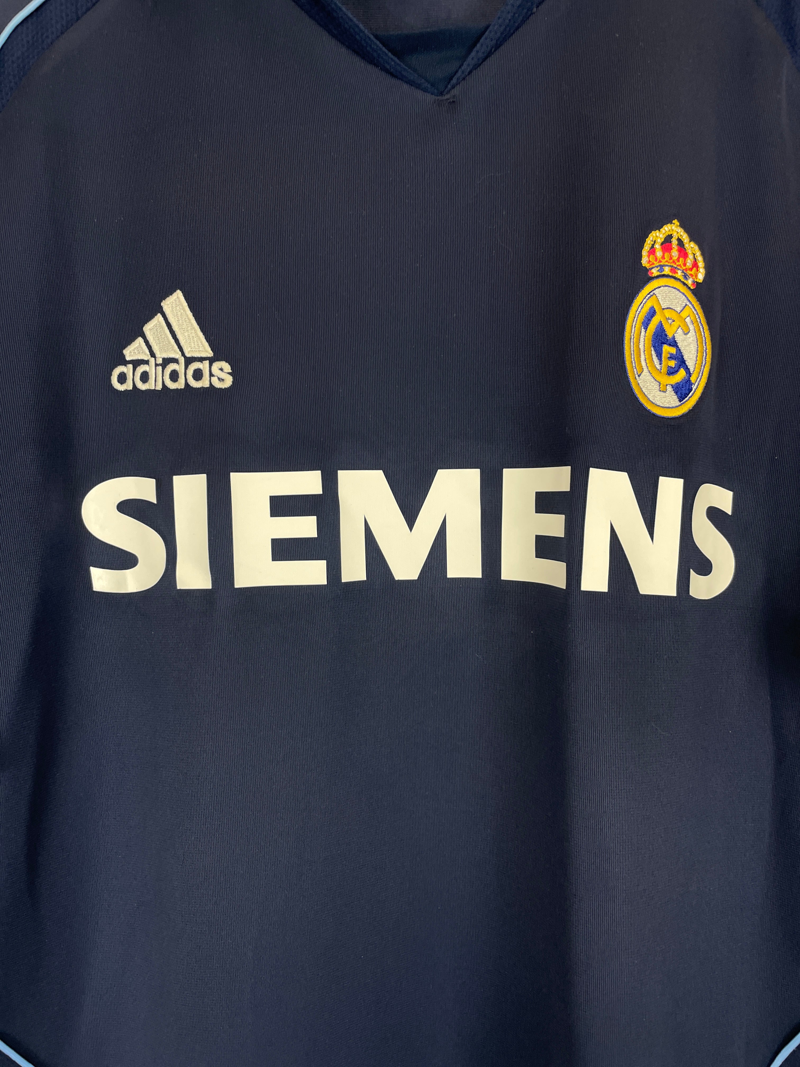 Shop 2005/06 REAL MADRID GUTI #14 AWAY SHIRT (L) ADIDAS, classic football shirts, vintage football shirts & retro soccer jerseys at Cult Kits