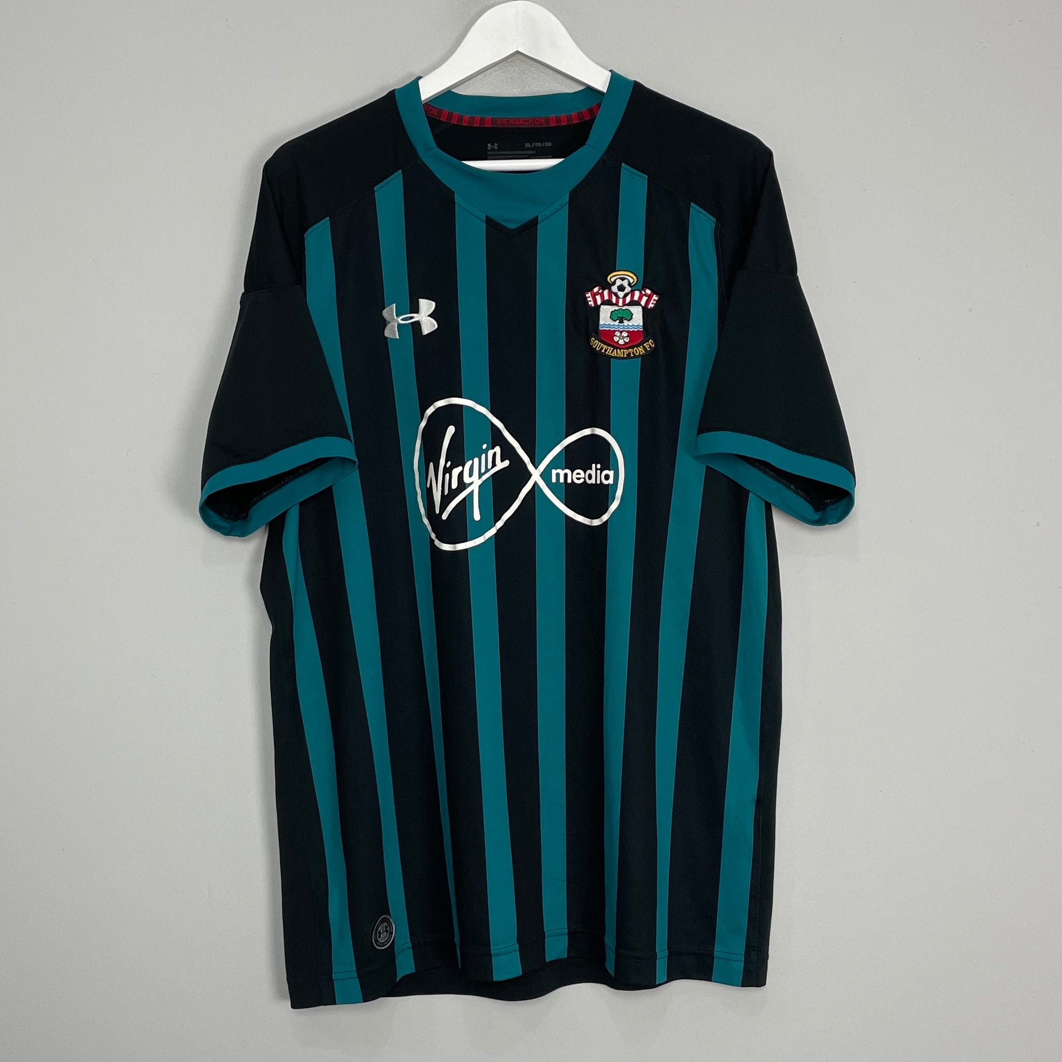Shop 2017/18 SOUTHAMPTON AWAY SHIRT (XL) UNDER ARMOUR, classic football shirts, vintage football shirts & retro soccer jerseys at Cult Kits