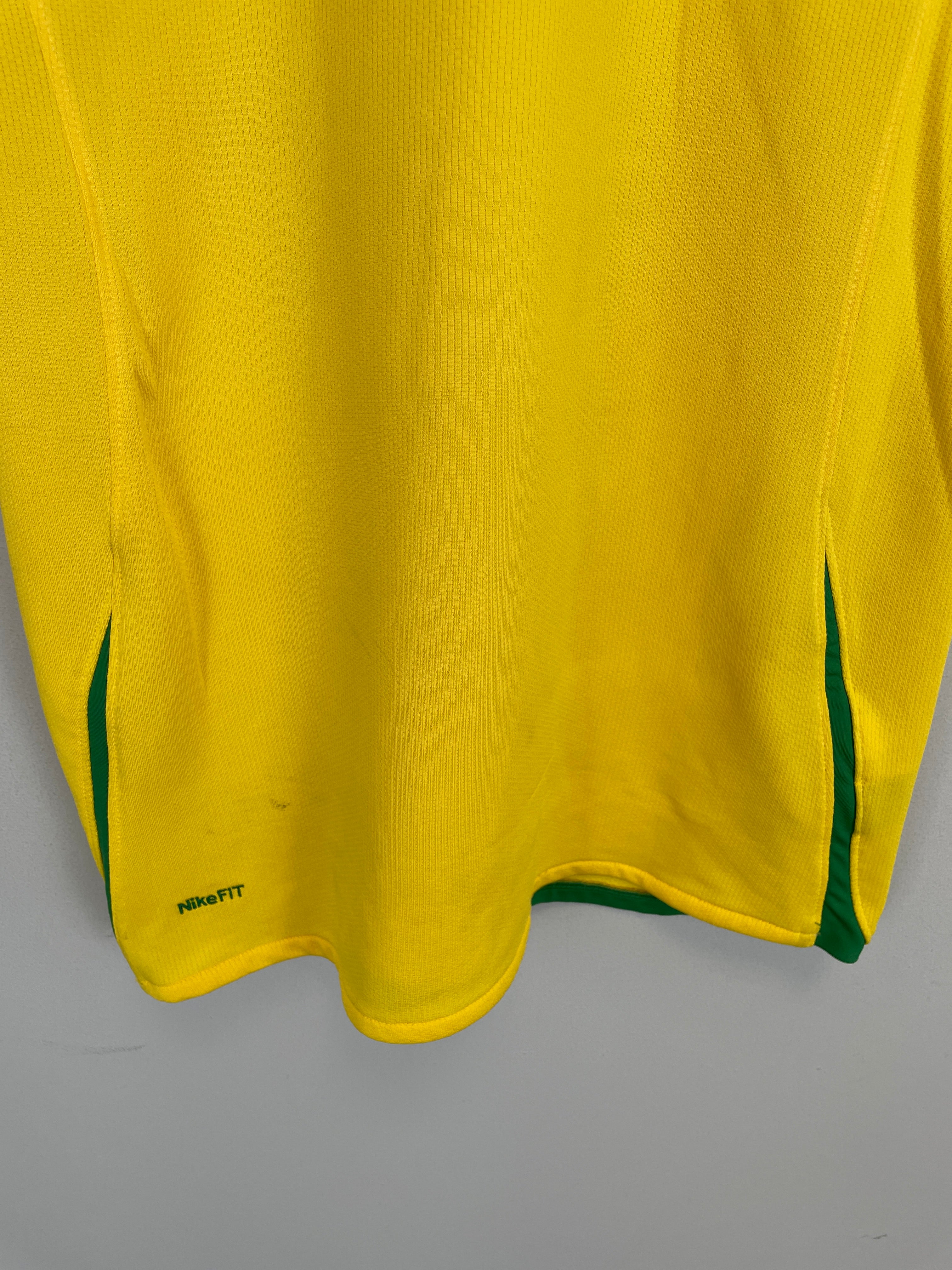 Shop 2008/10 BRAZIL CIRO #20 *SIGNED* HOME SHIRT (M) NIKE, classic football shirts, vintage football shirts & retro soccer jerseys at Cult Kits