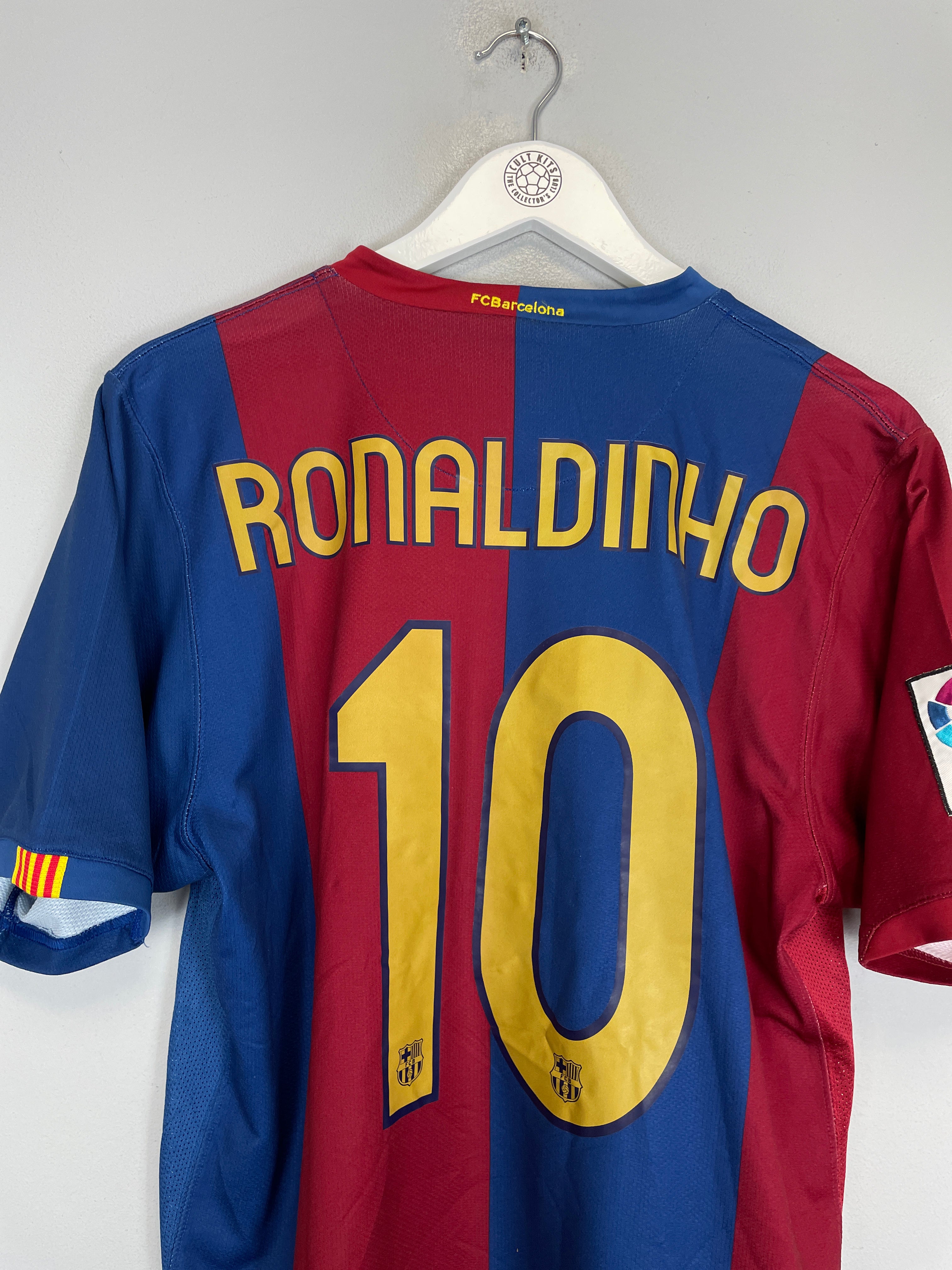 Shop 2006/07 BARCELONA RONALDINHO #10 HOME SHIRT (M) NIKE, classic football shirts, vintage football shirts & retro soccer jerseys at Cult Kits