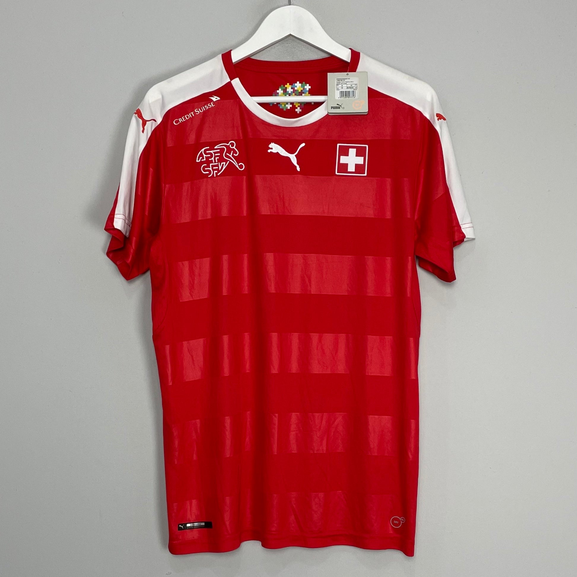 Shop 2016/17 SWITZERLAND *BNWT* HOME SHIRT (M) PUMA, classic football shirts, vintage football shirts & retro soccer jerseys at Cult Kits