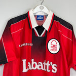 Shop 1996/97 NOTTINGHAM FOREST VAN HOOIJDONK #15 *MINT* HOME SHIRT (L) UMBRO, classic football shirts, vintage football shirts & retro soccer jerseys at Cult Kits