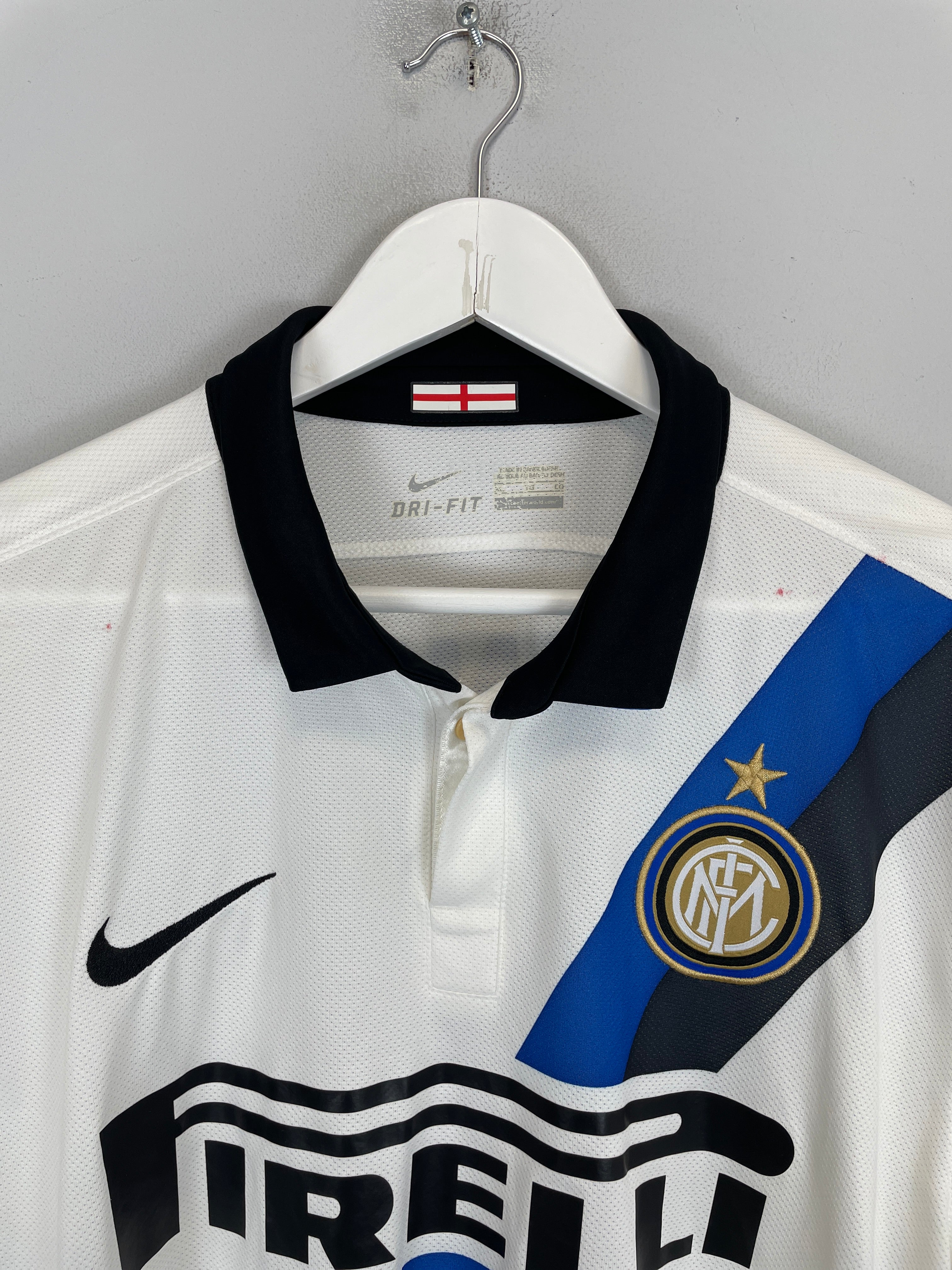 Shop 2011/12 INTER MILAN J.ZANETTI #4 AWAY SHIRT (XL) NIKE, classic football shirts, vintage football shirts & retro soccer jerseys at Cult Kits