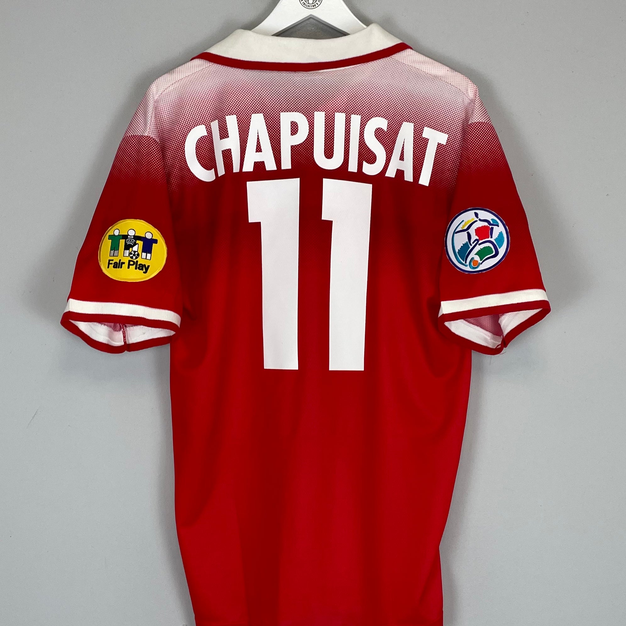 Shop 1996/98 SWITZERLAND CHAPUISAT #11 HOME SHIRT (L) LOTTO, classic football shirts, vintage football shirts & retro soccer jerseys at Cult Kits