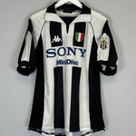 Shop 1997/98 JUVENTUS INZAGHI #9 HOME SHIRT (L) KAPPA, classic football shirts, vintage football shirts & retro soccer jerseys at Cult Kits